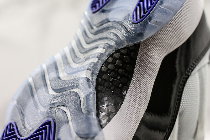 Nike Air Jordan 11 Retro Low Concord White Black Cool Sneakers