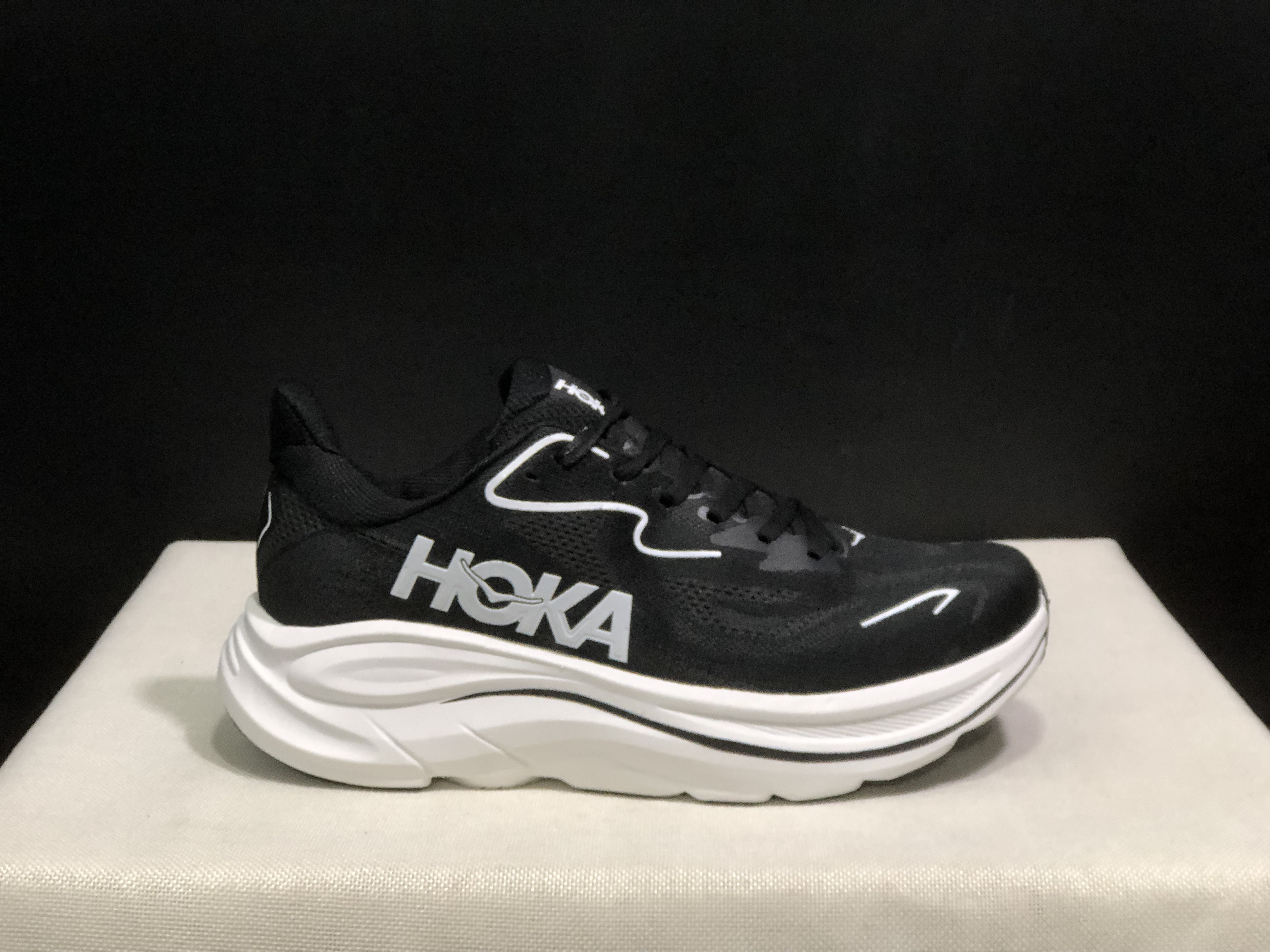Hoka One One Clifton 10 Black/White Fashion Shoes Sneakers