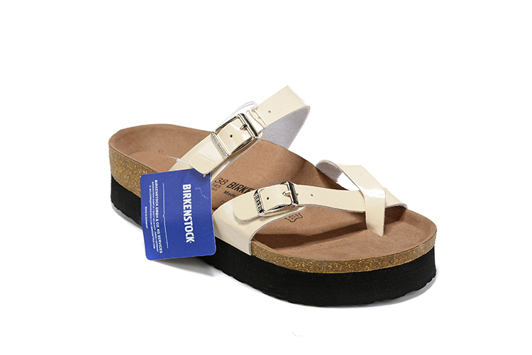 Birkenstock Two-Button Ringfinger Cream Patent Leather Thick Black Sole Slippers