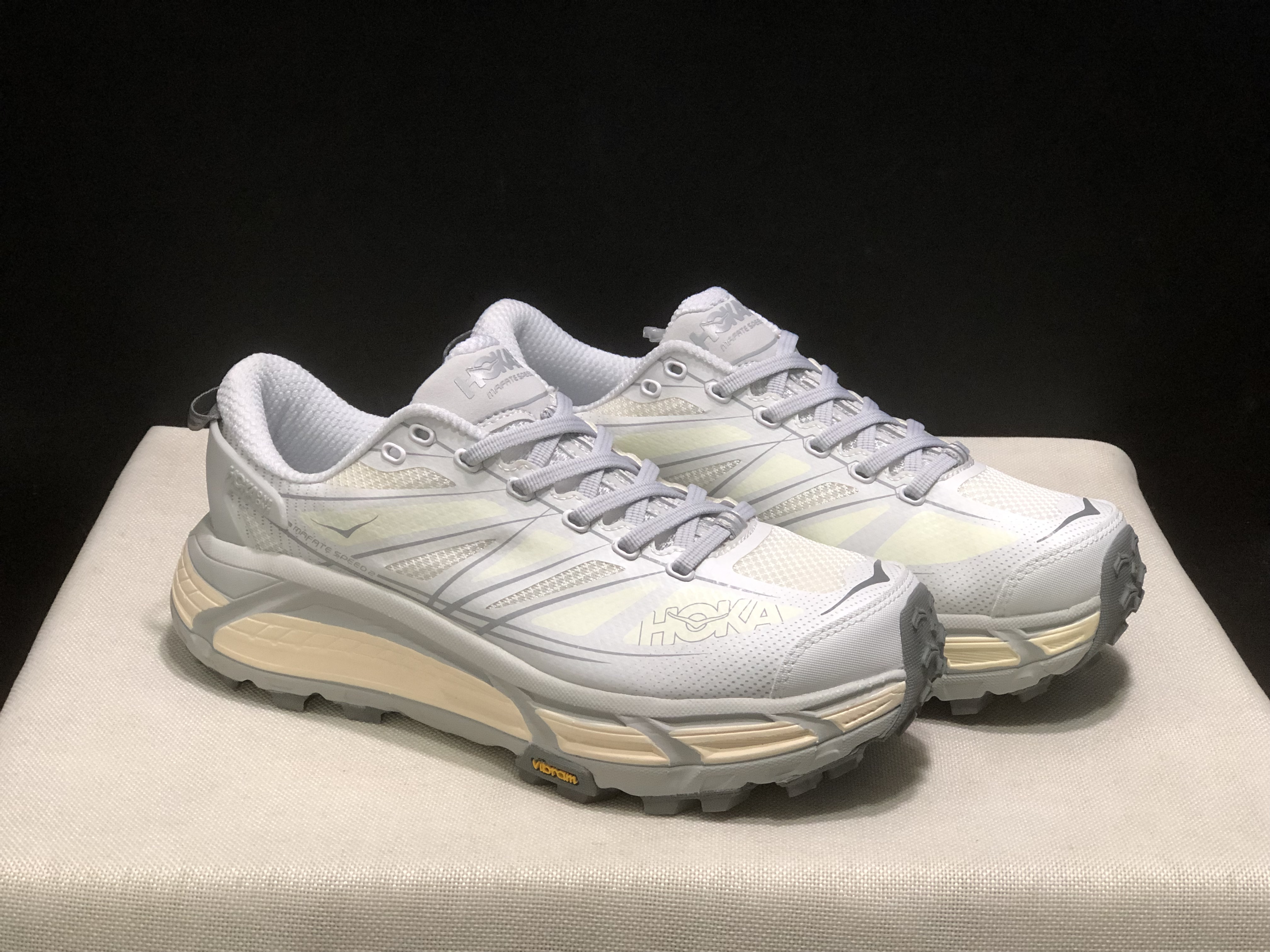 Hoka One One Mafate Speed 2 Mountain Anti-slip Running Shoes White Sneakers