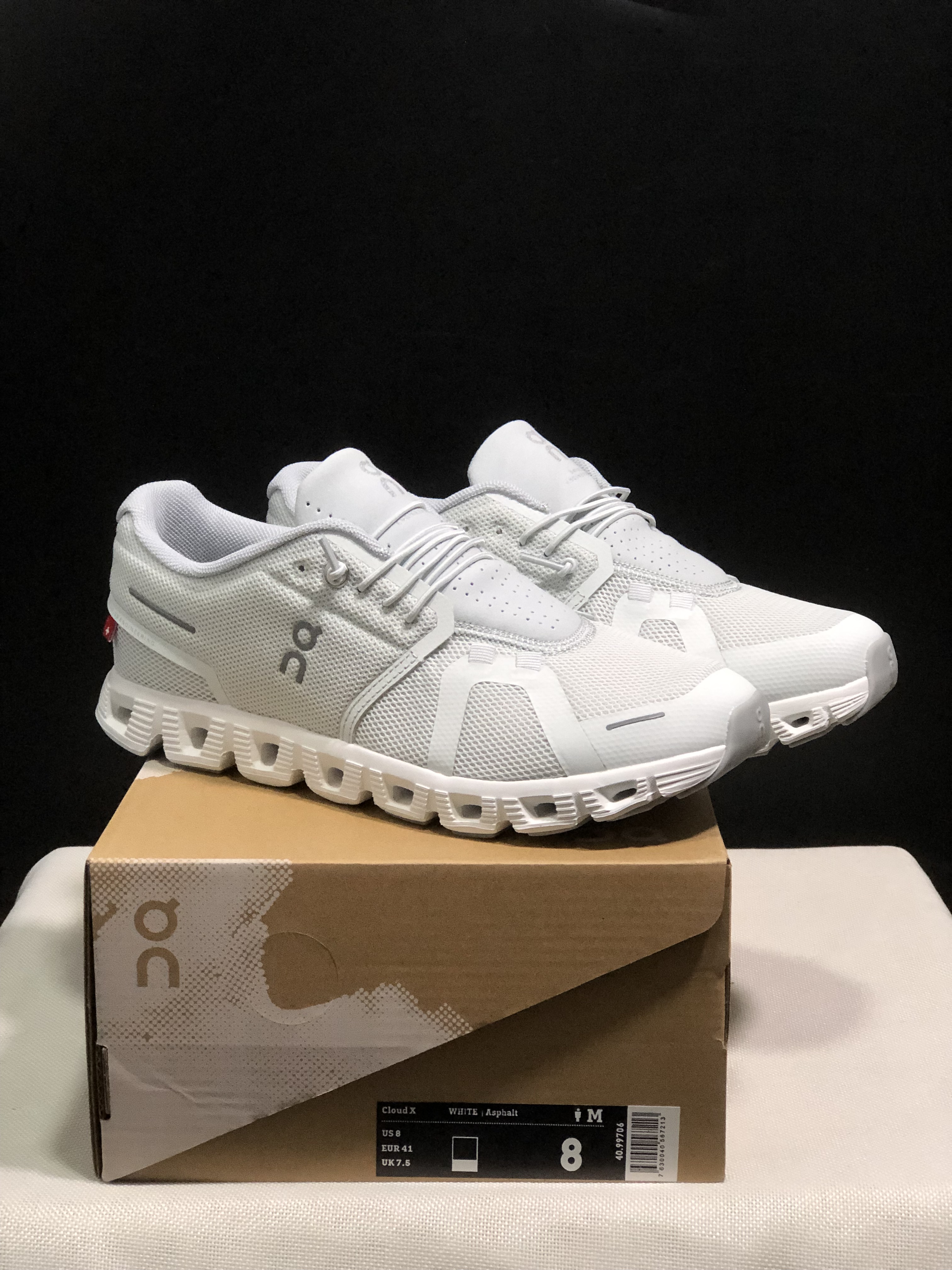 On Running Cloud 5 Lightweight Running Shoes White Asphait