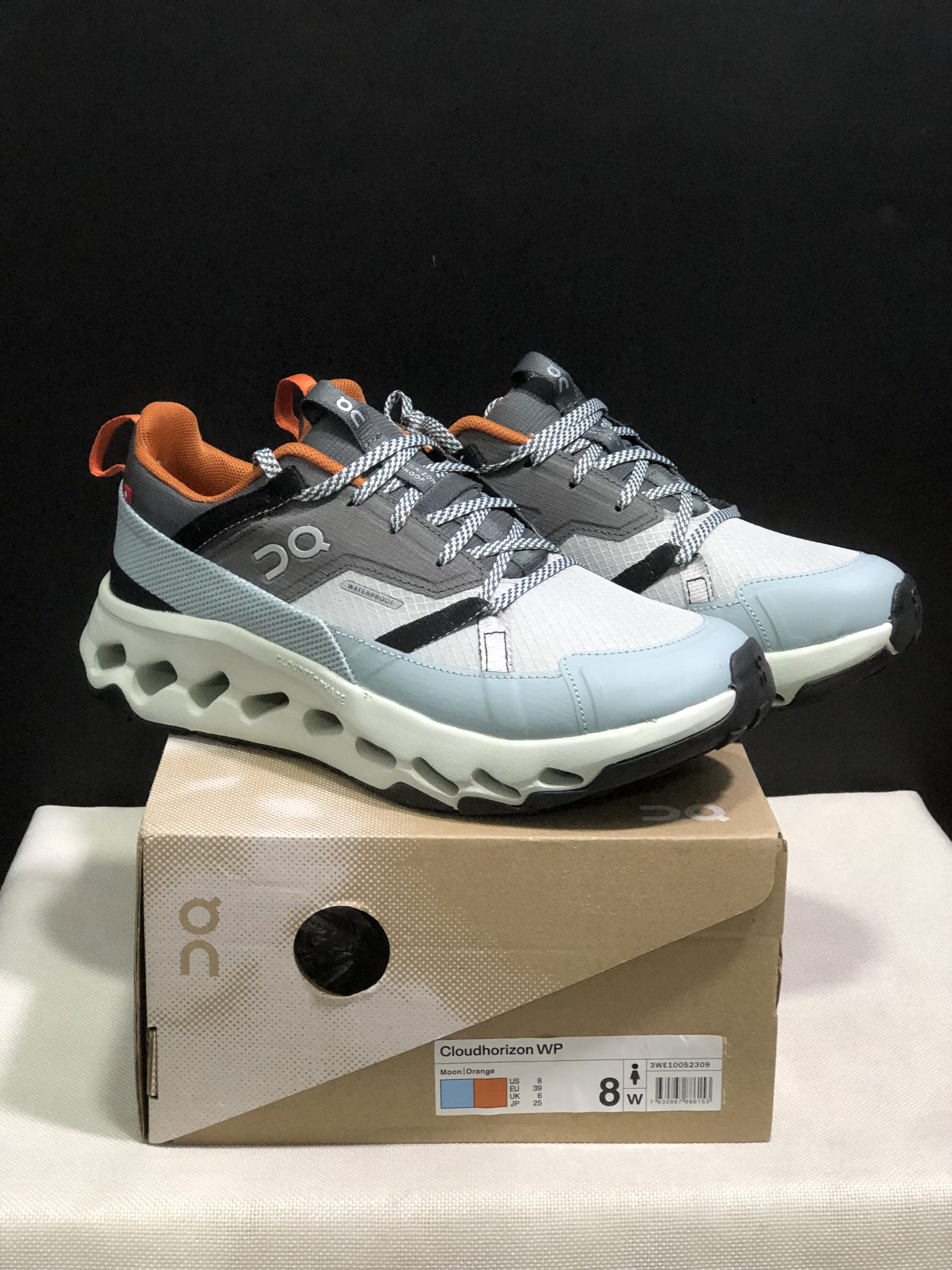 On Running Cloudhorizon Comfortable Hiking Shoes Moon/Orange