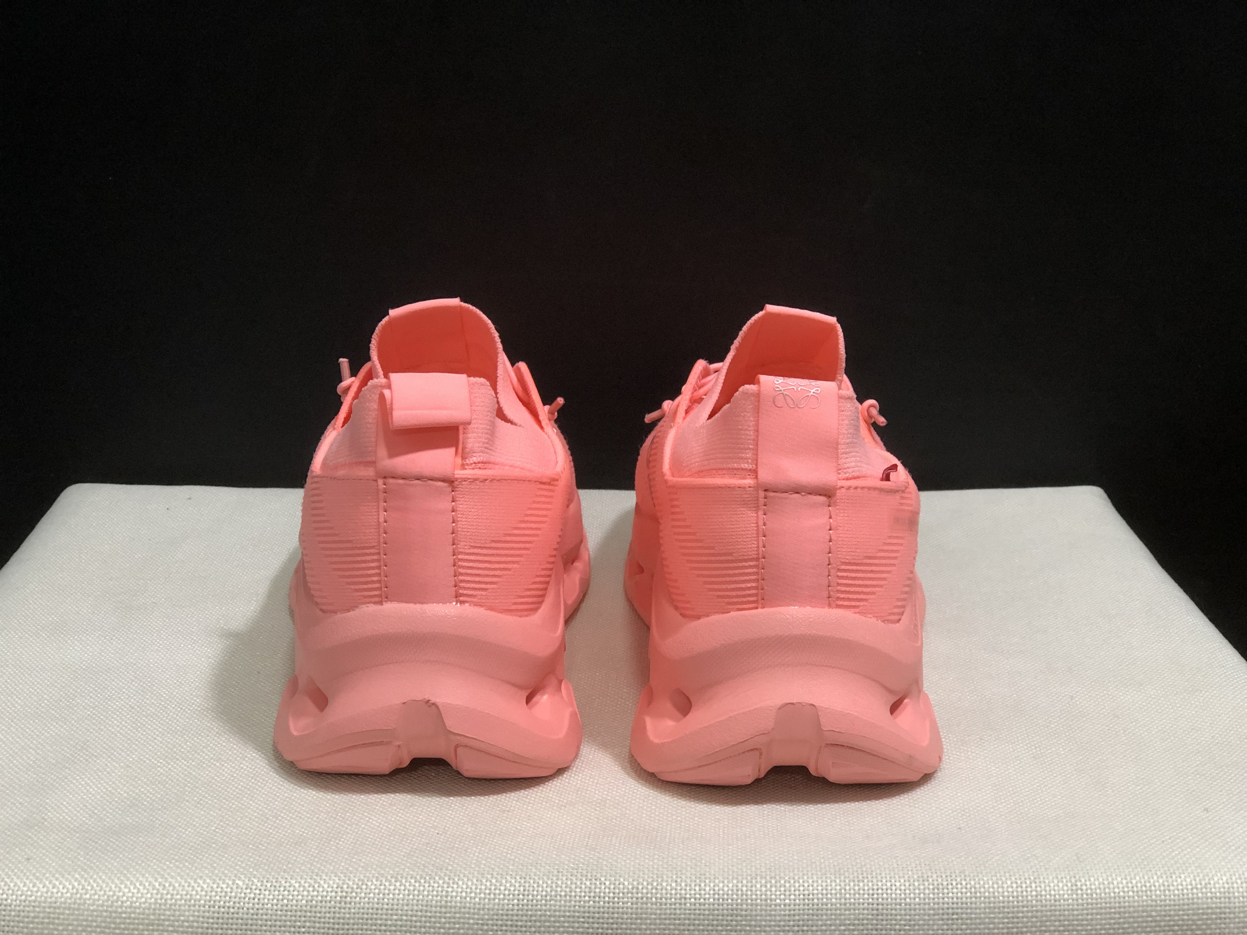 LOEWE x On Running Cloudtilt Running Shoes Co-Signed Edition Watermelon Red