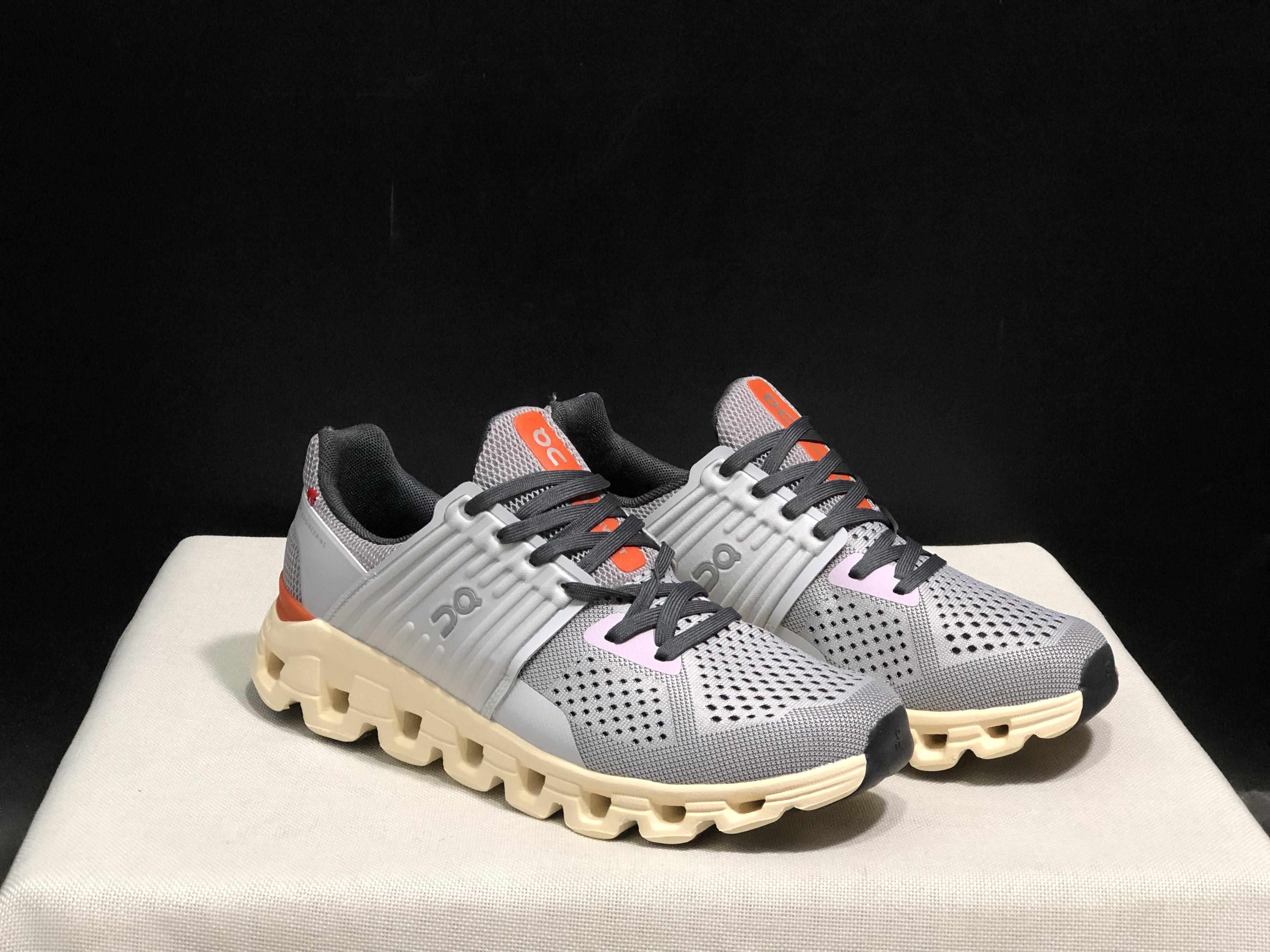 On Running Cloudswift Cushioning Running Shoes Grey