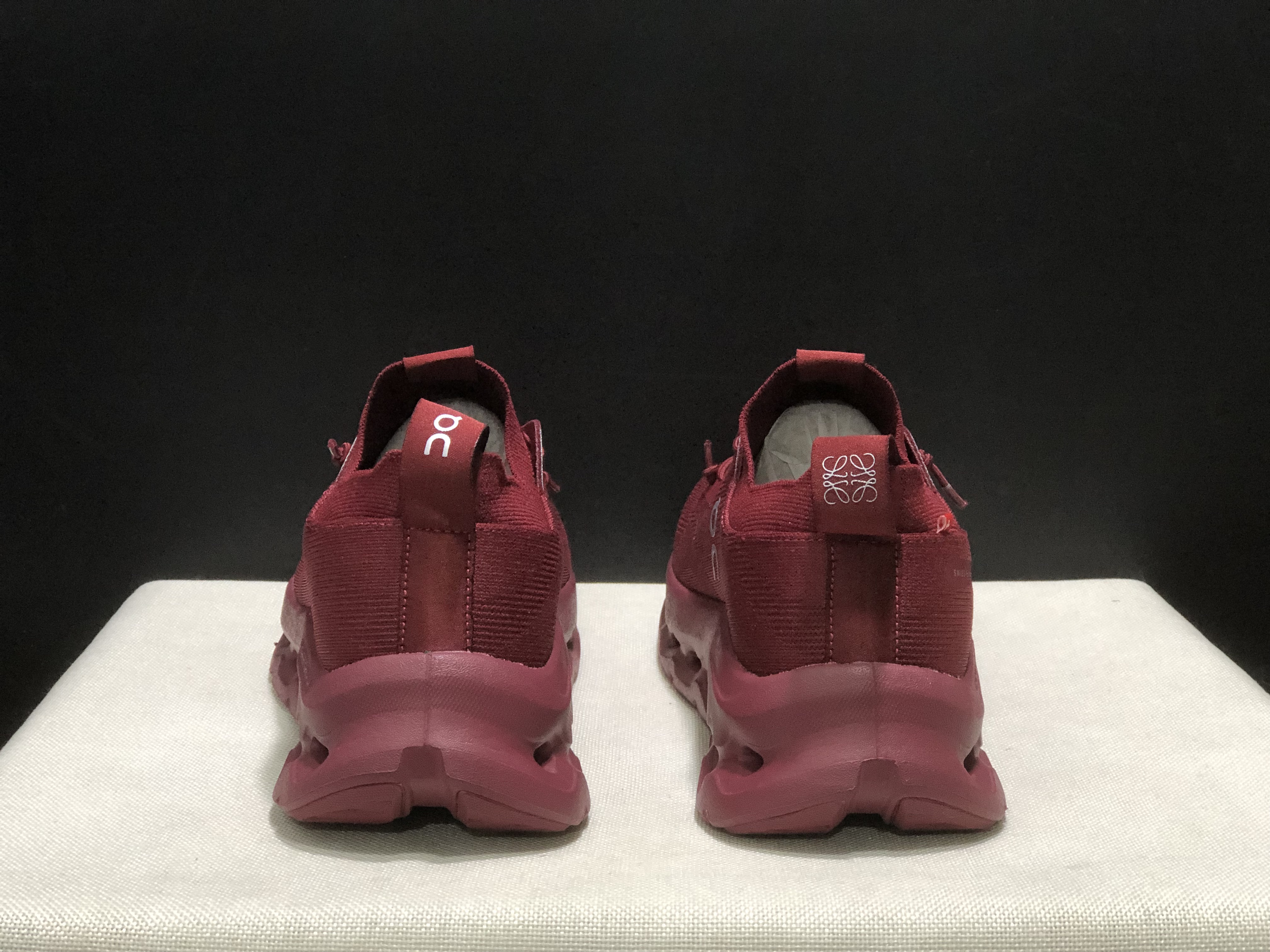 LOEWE x On Running Cloudtilt Running Shoes Co-Signed Edition Red