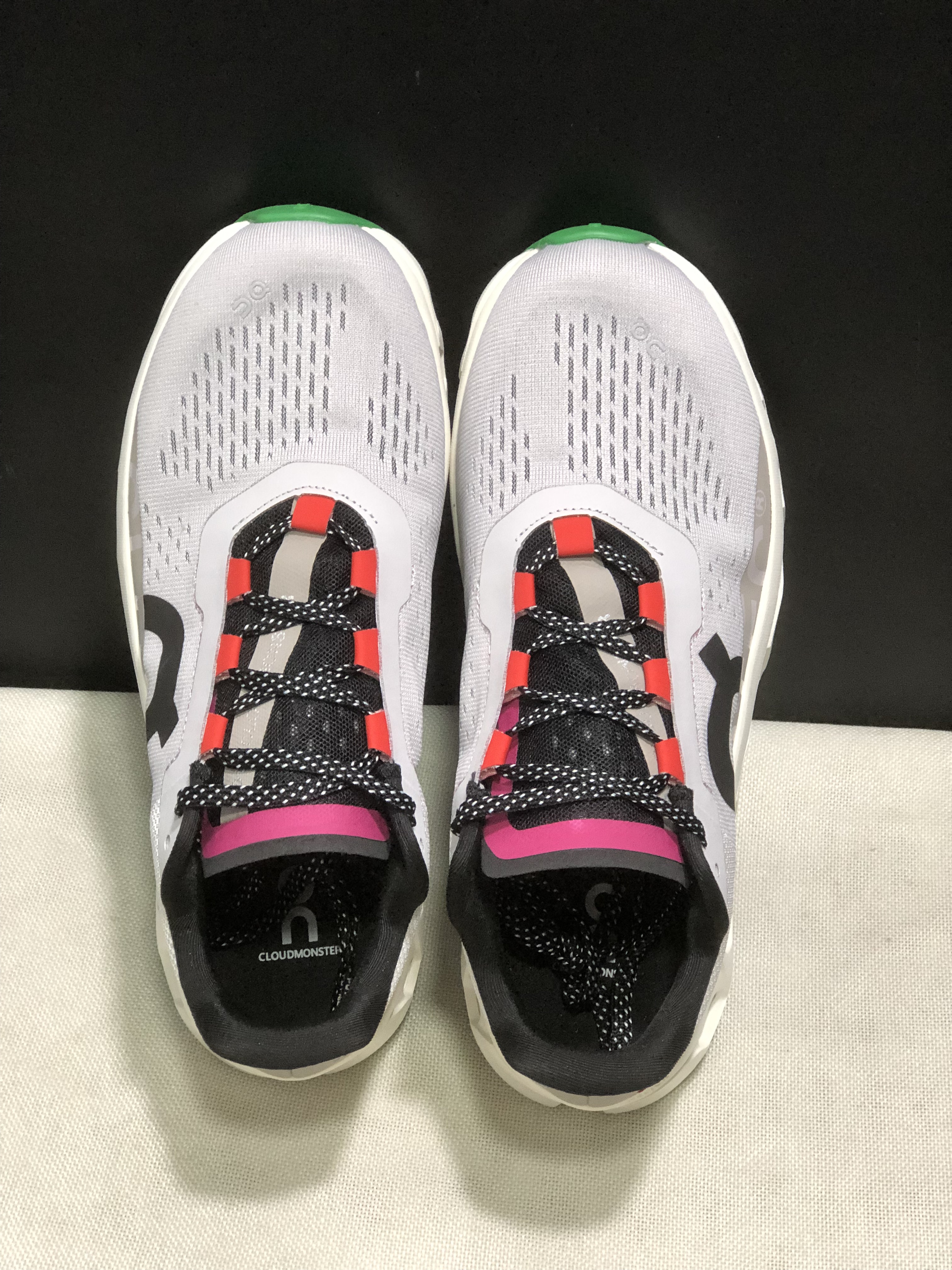 On Running Cloudmonster Anti-Slip Running Shoes Silver/Ivory