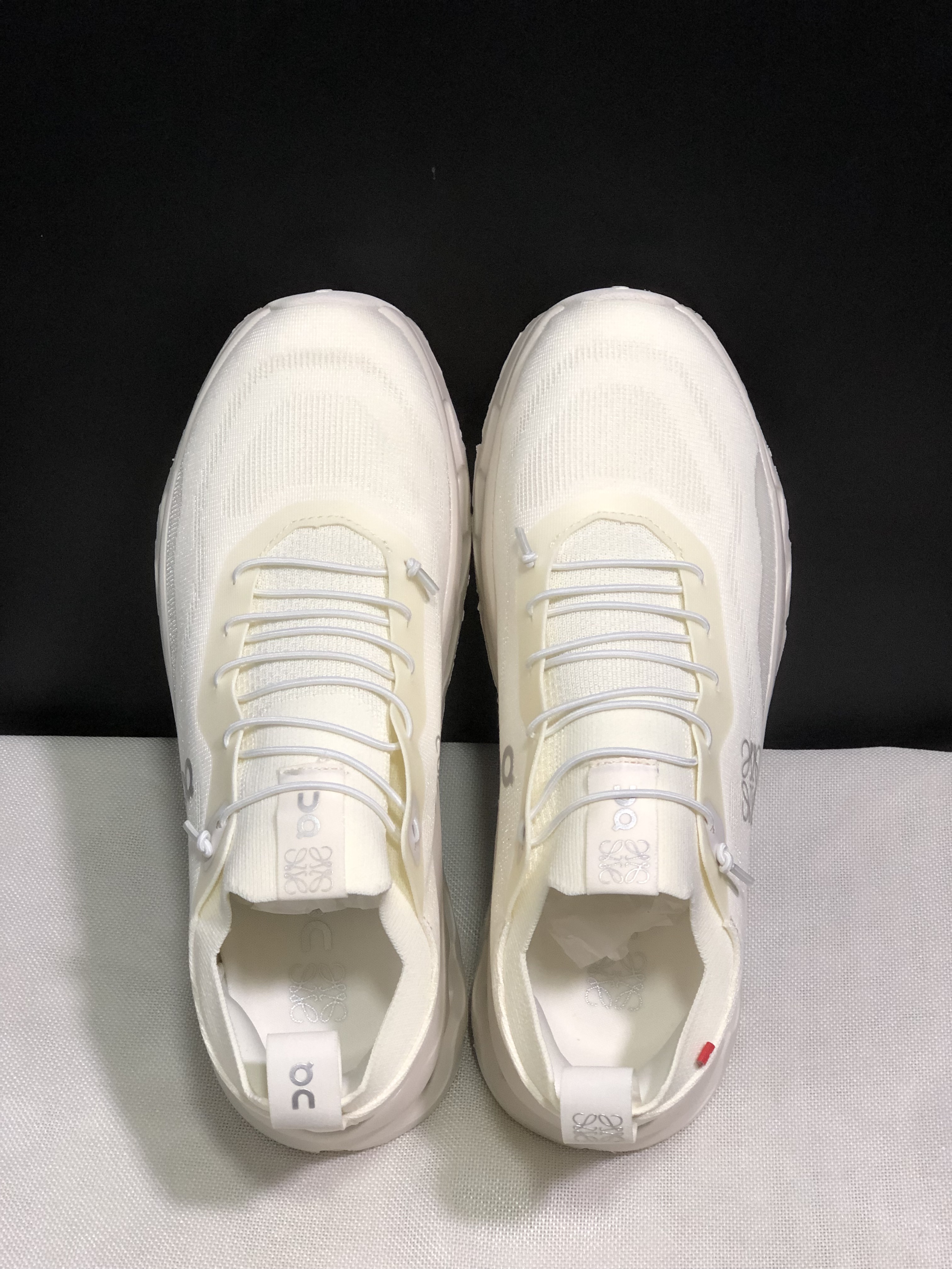 LOEWE x On Running Cloudtilt Running Shoes Co-Signed Edition Beige