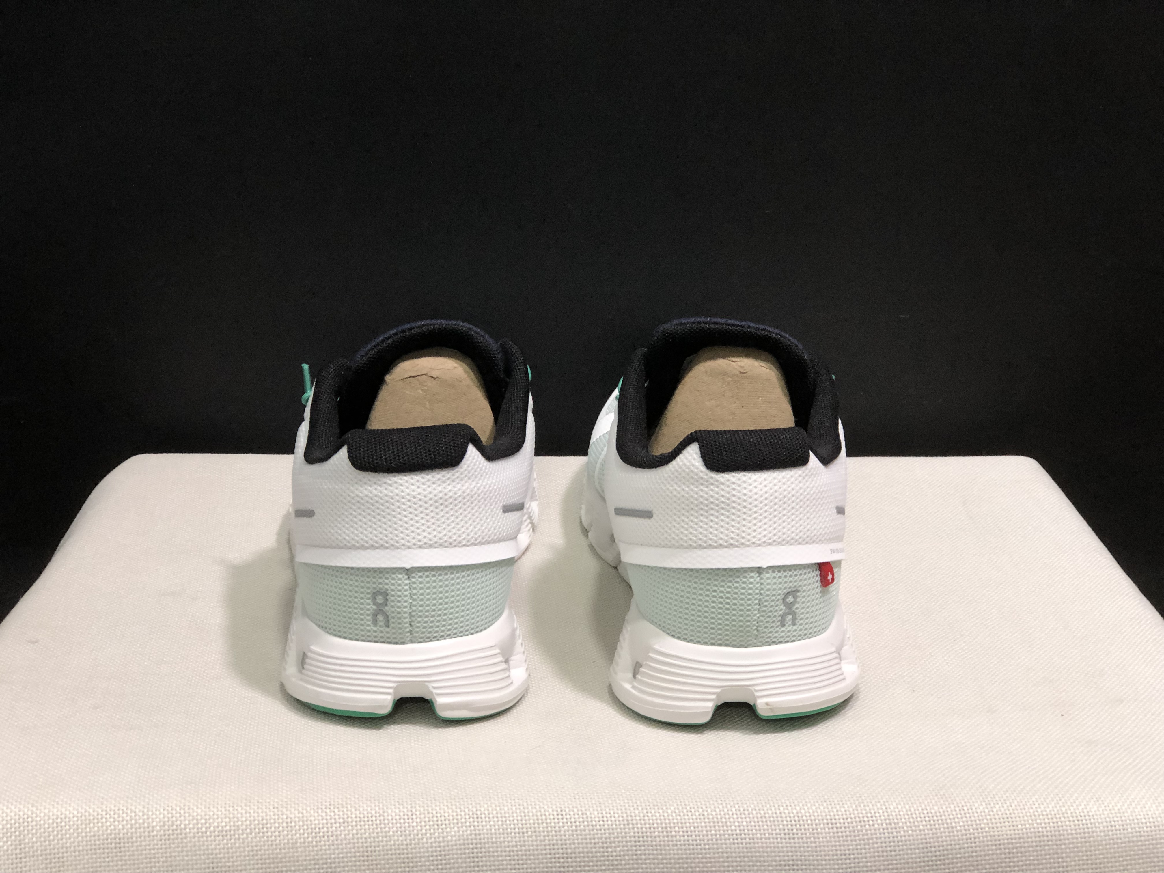 On Running Cloud 5 Lightweight Running Shoes Green/White