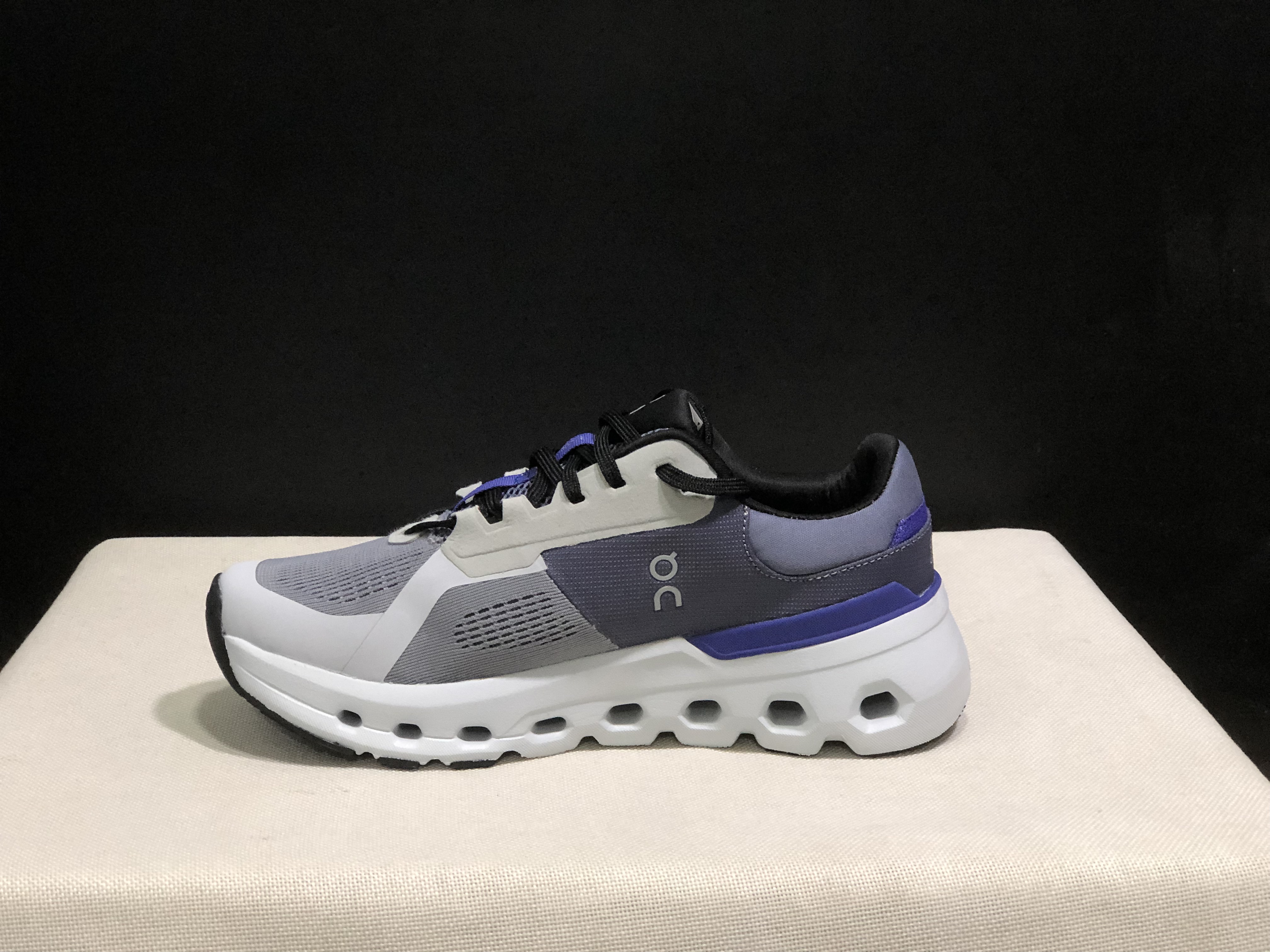 On Running Cloudrunner 2 Mesh Breathable Grey Running Shoes