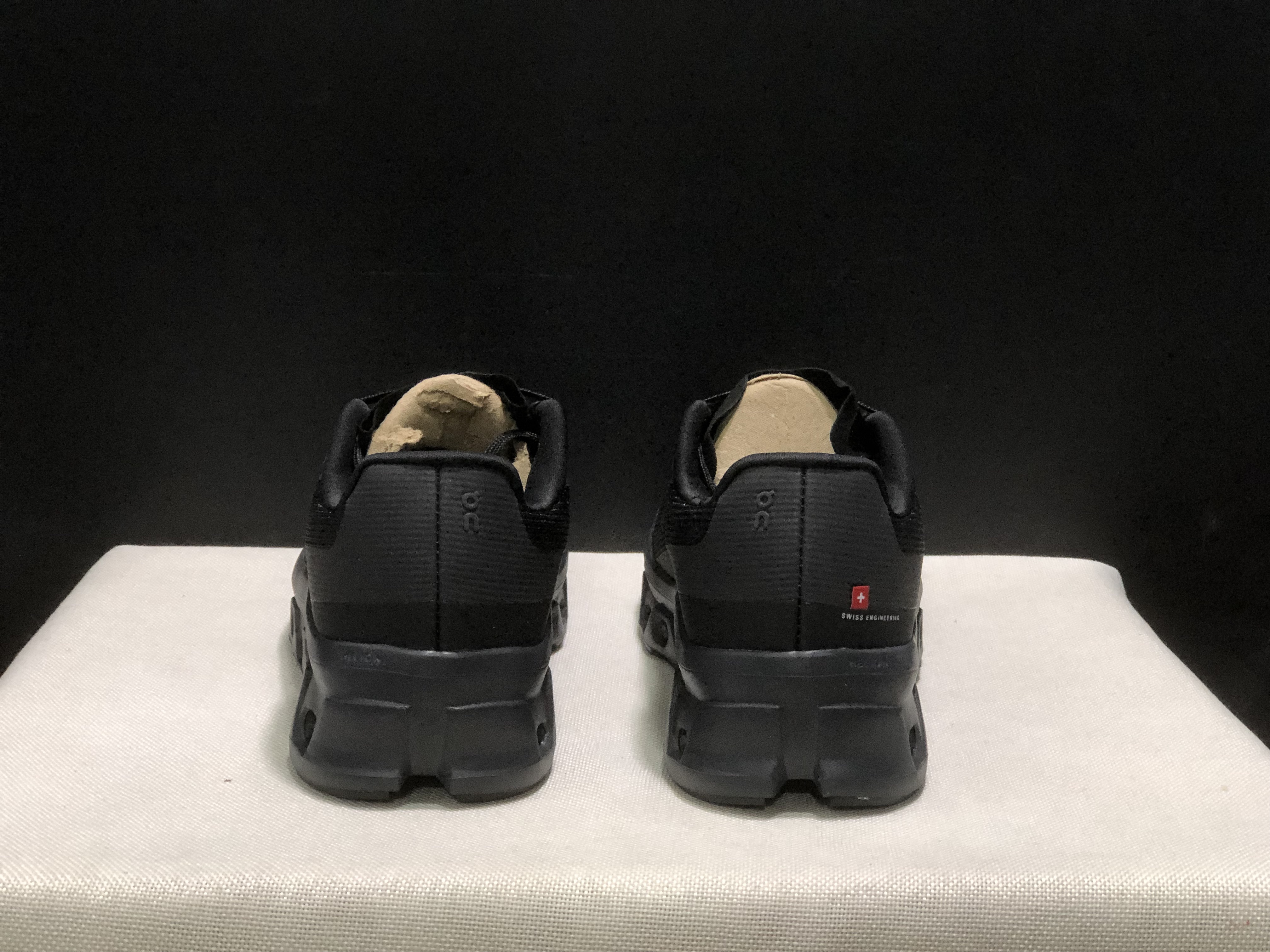 On Running Cloudmonster Void 1 M Casual Running Shoes All Black