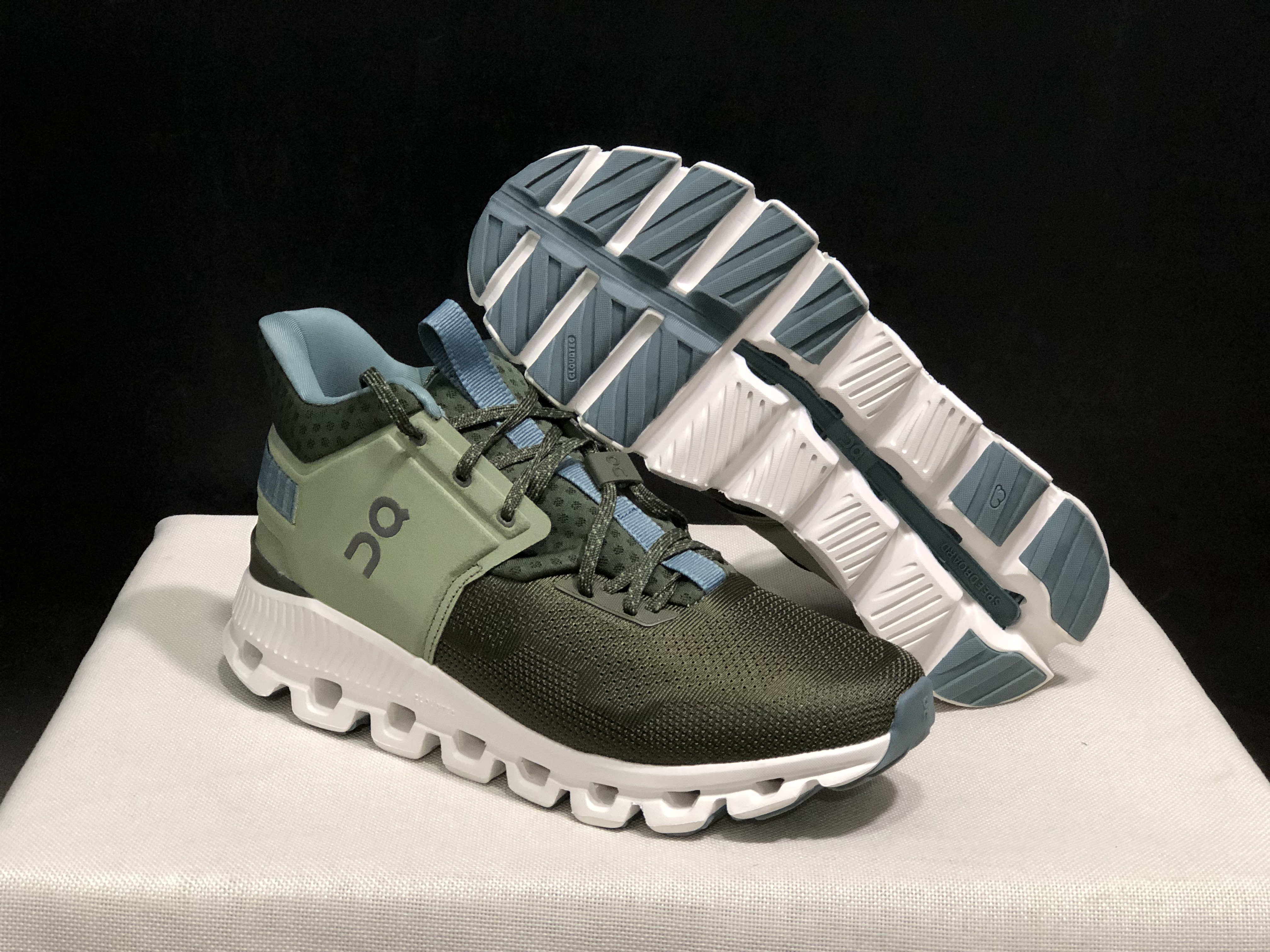 On Running Cloud Hi Edge Outdoor Training Running Shoes Fir/Reseda