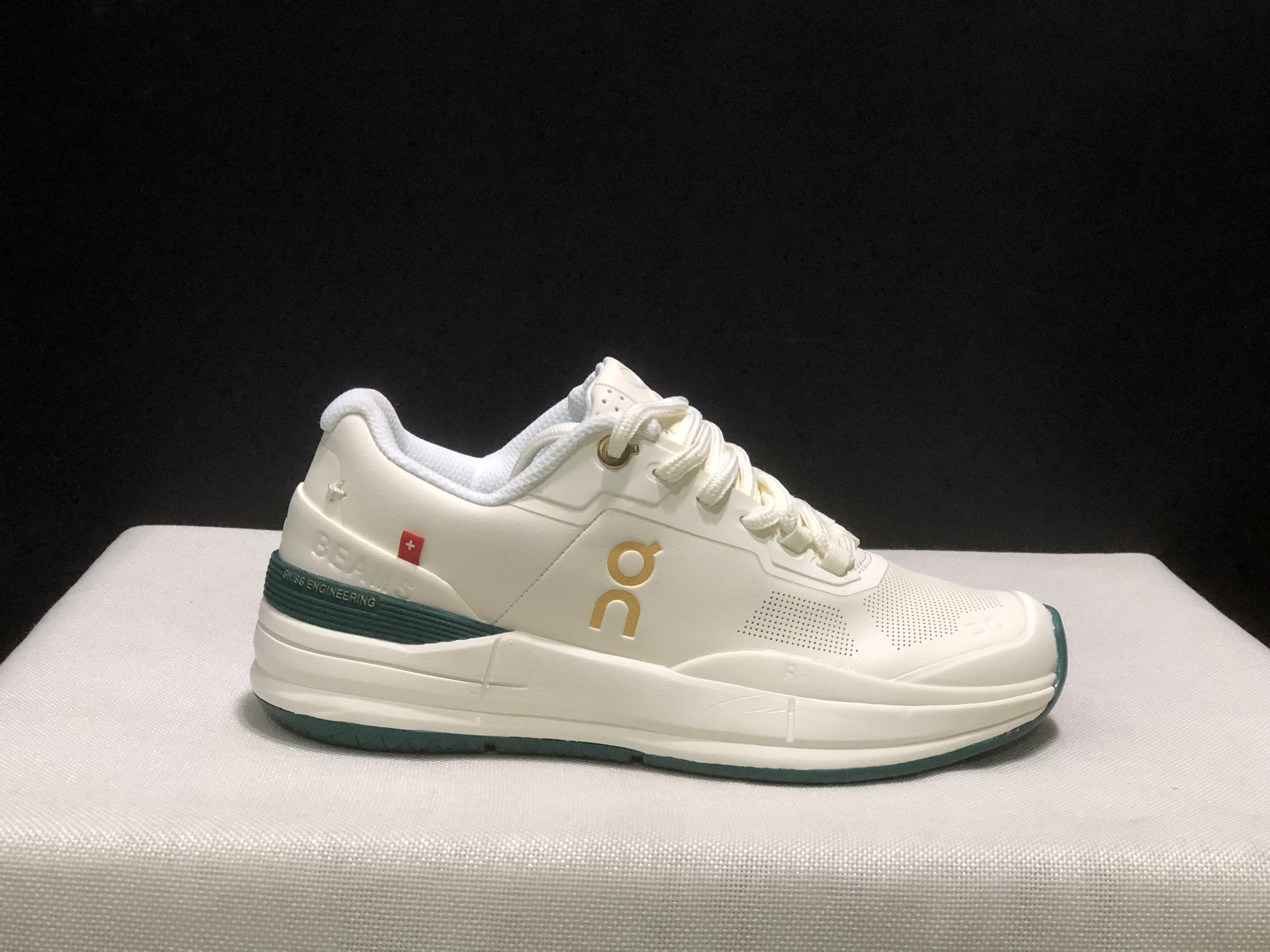 On Running The Roger Rro Durable And Breathable Tennis Shoes White/Green