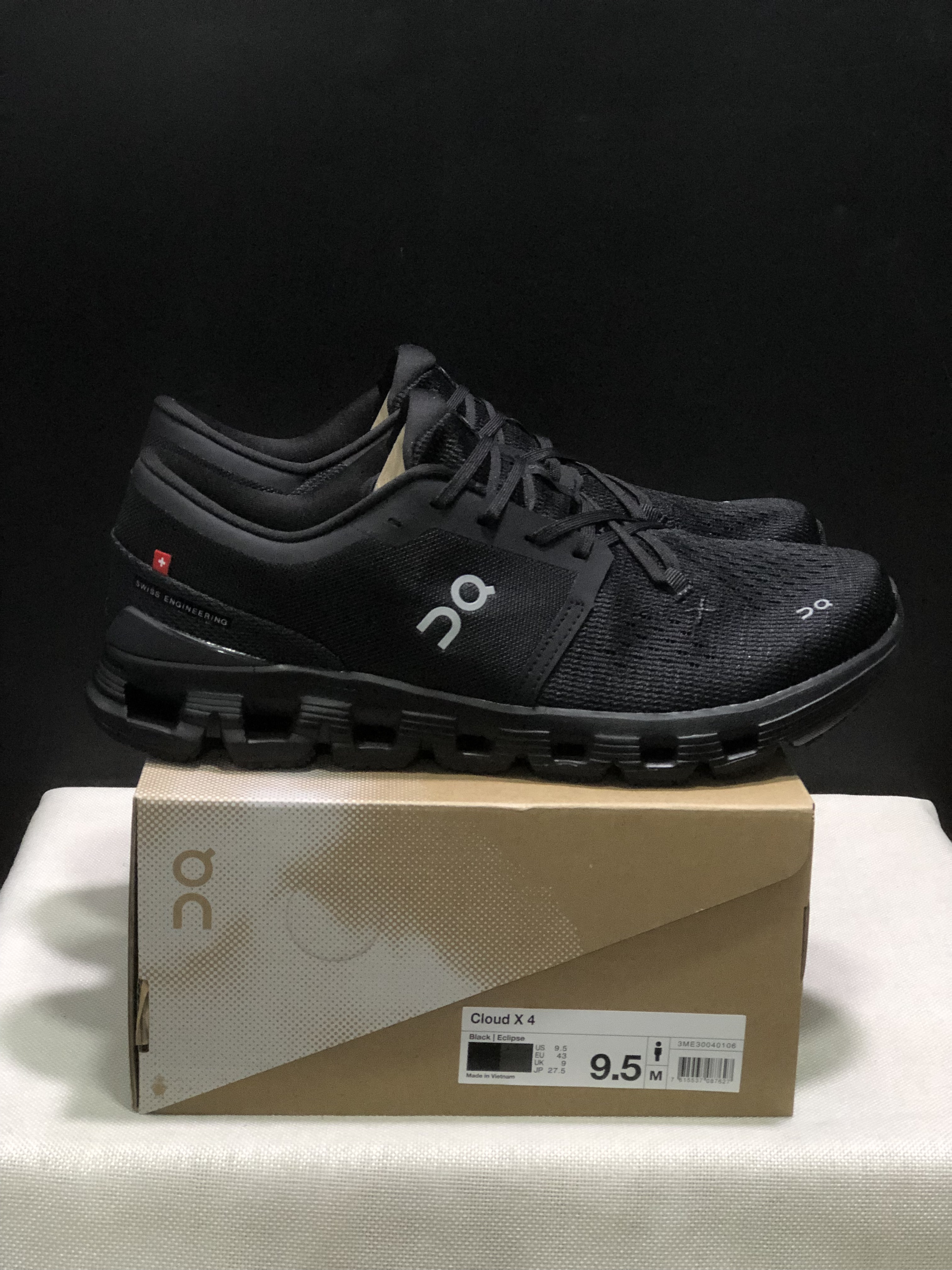 On Running Cloud X4 Comfortable Running Shoes All Black