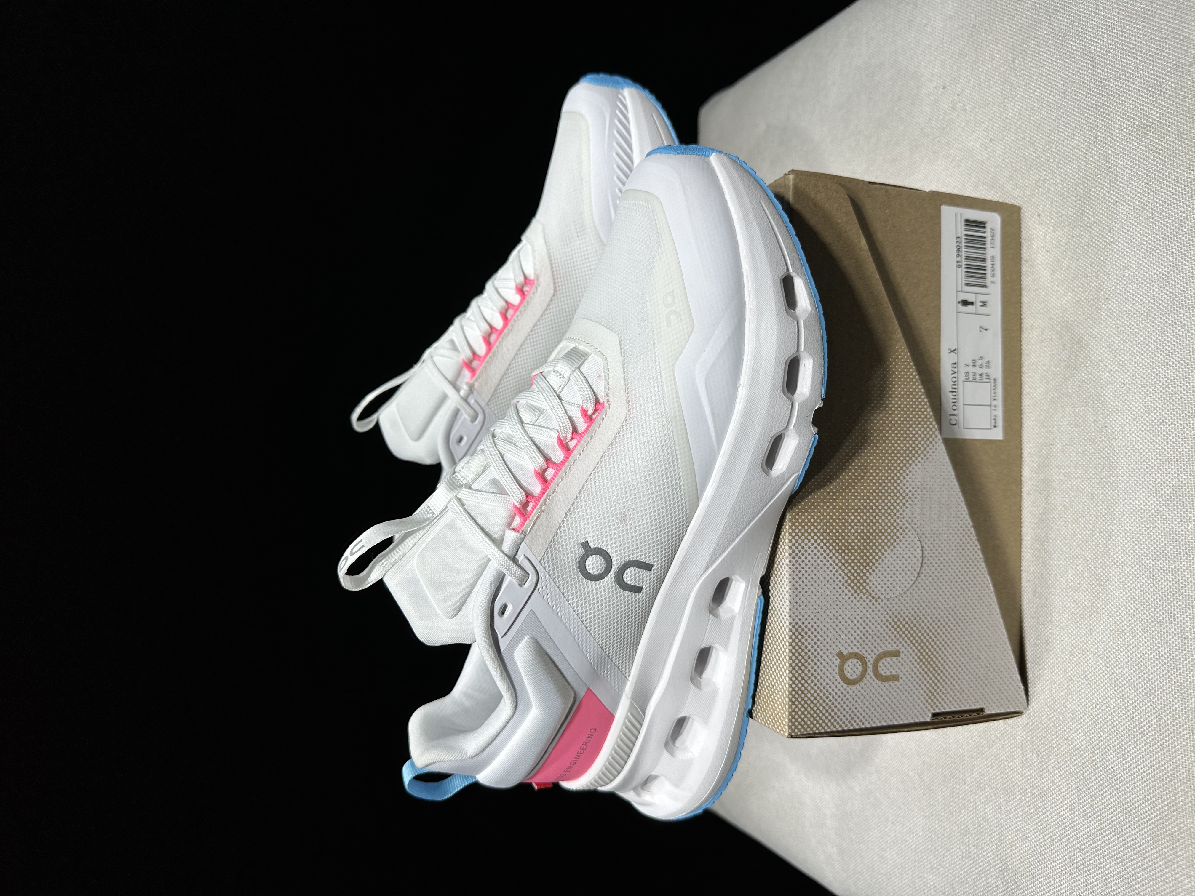 On Running Cloudnova X Comfortable Running Shoes Grayish-White