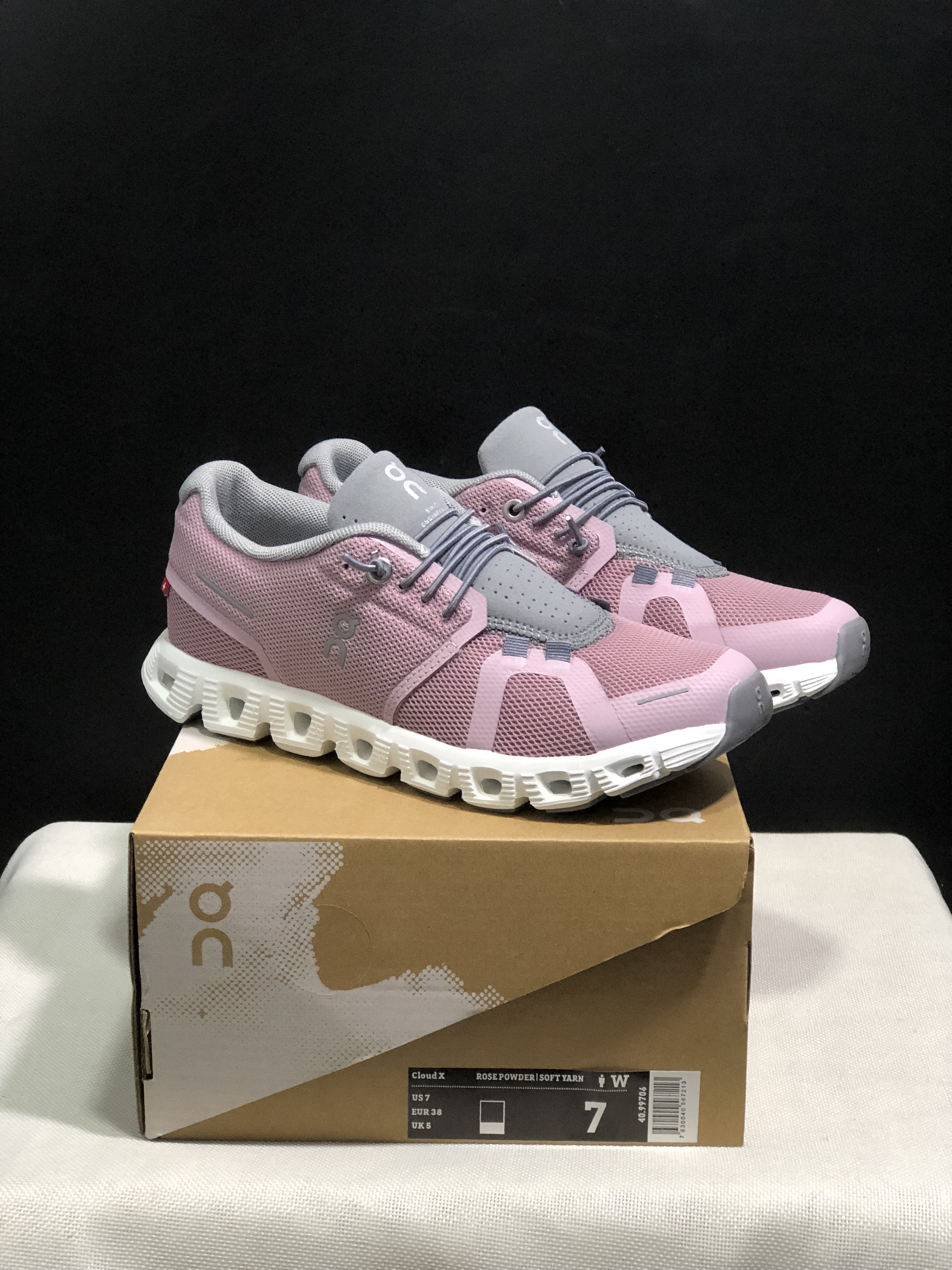 On Running Cloud 5 Lightweight Running Shoes Purple