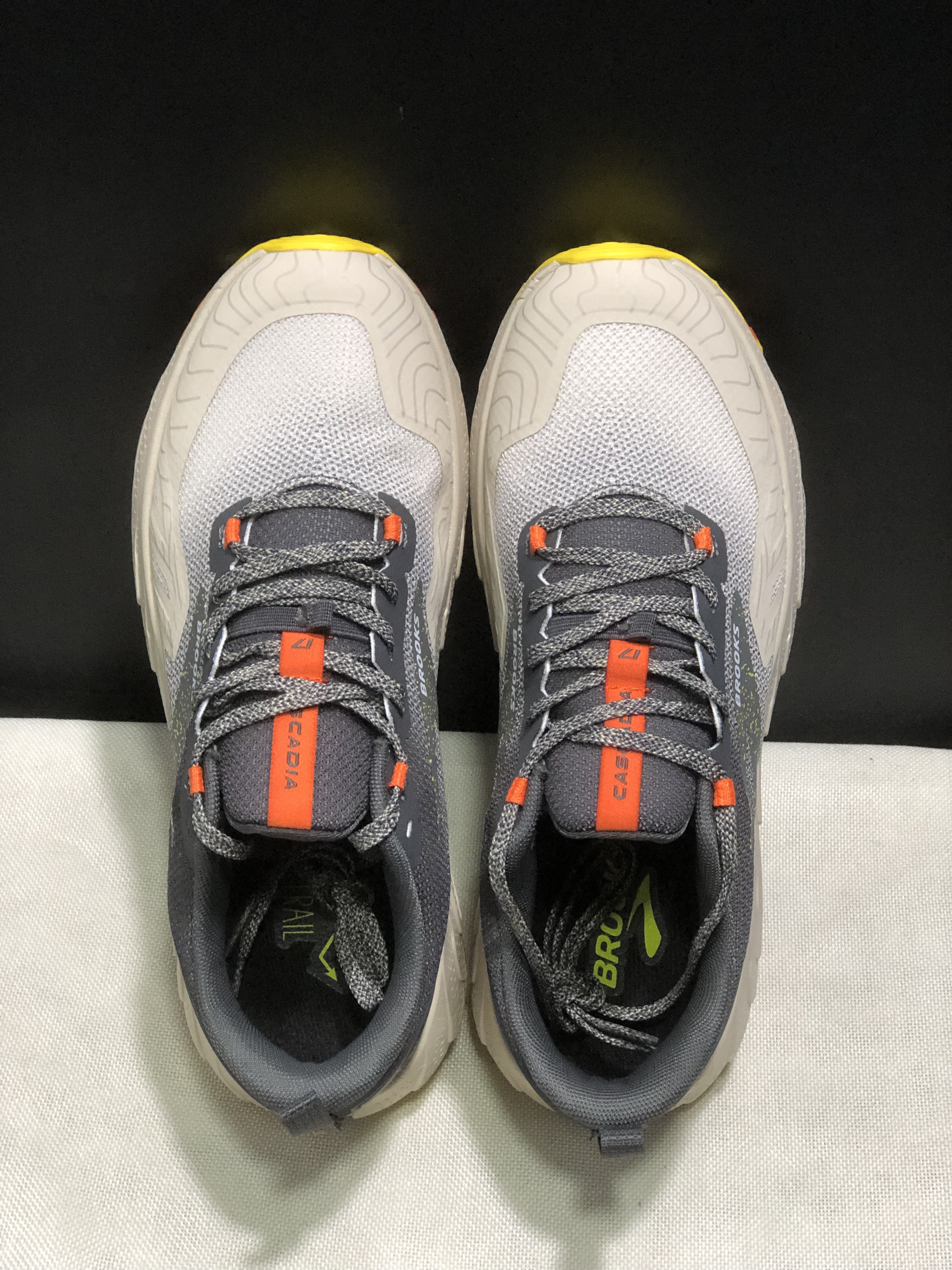 Brooks Cascadia 17 Trail Running Shoes Chateau Grey/Forged Iron