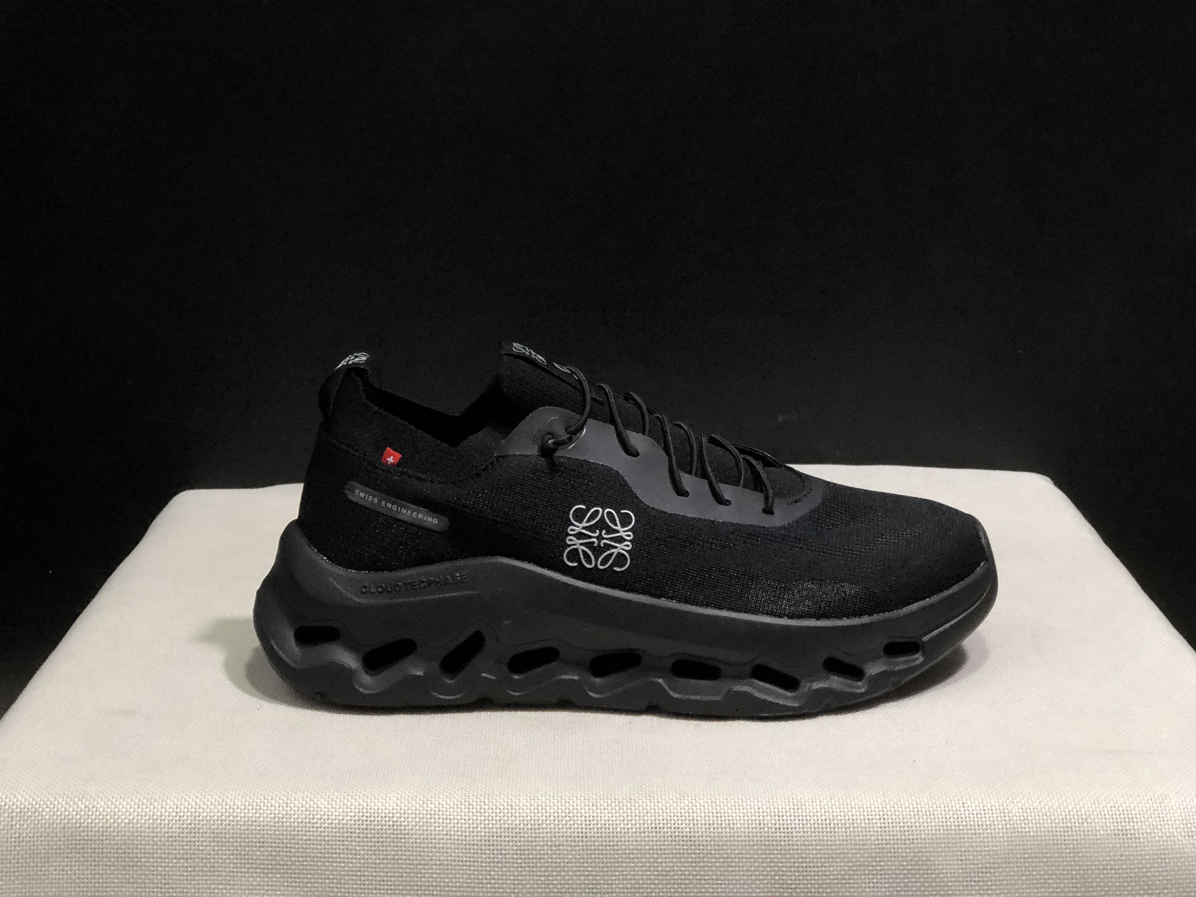 LOEWE x On Running Cloudtilt Running Shoes Co-Signed Edition All Black