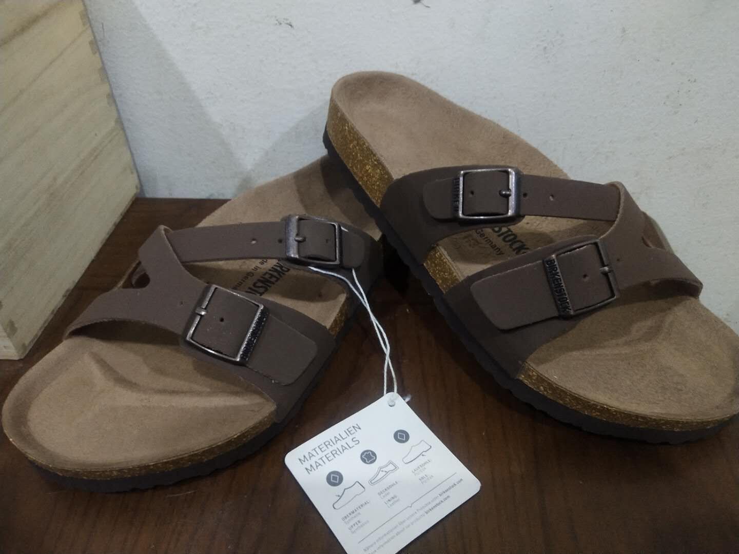 Birkenstock Two-Button Brown Scrub Intersect Leather Slippers