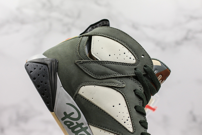 Nike Air Jordan 7 Retro SP Patta Icicle Green Sneakers