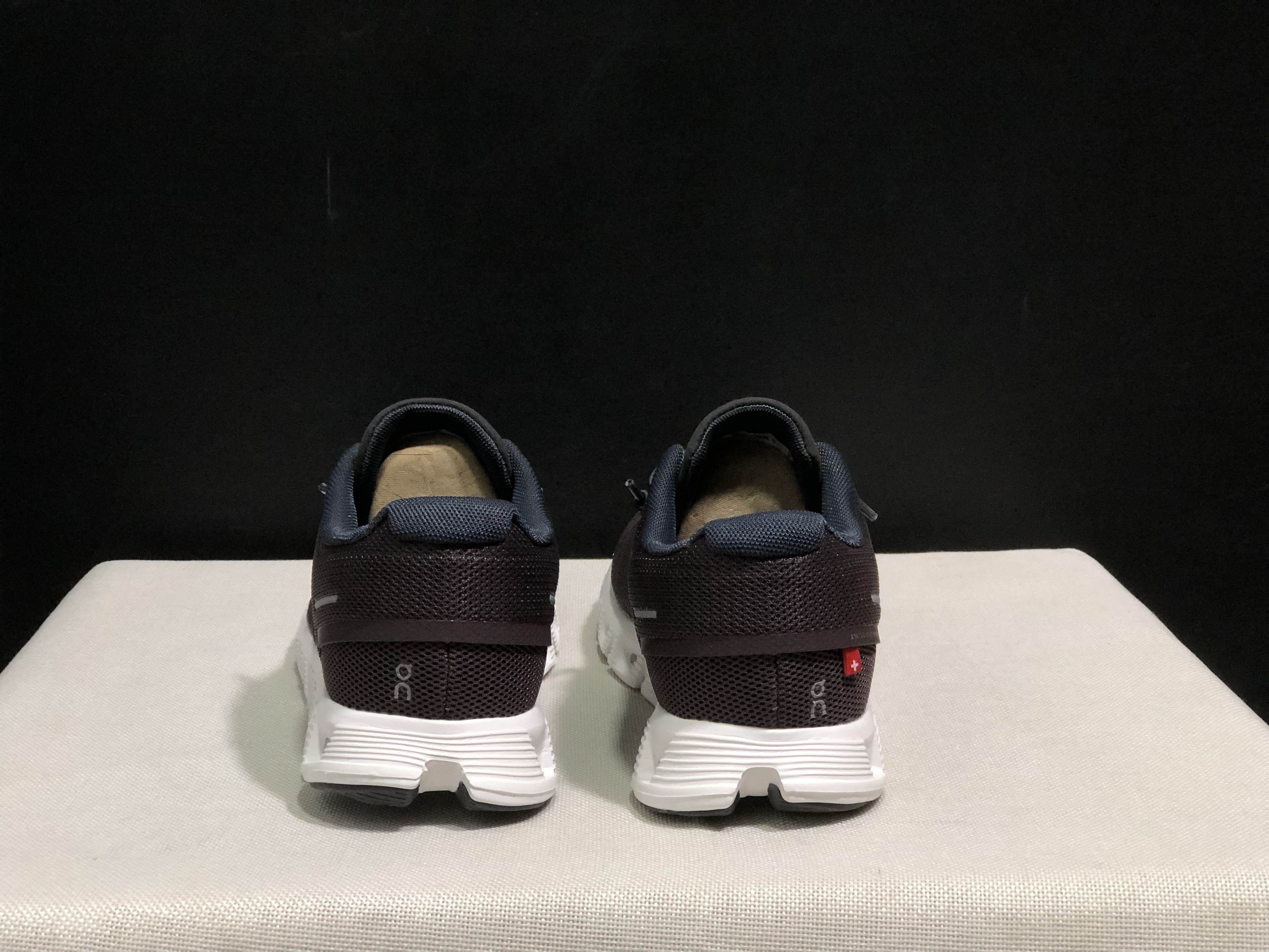 On Running Cloud 5 Lightweight Running Shoes Mulberry Purple/Solar Eclipse Black