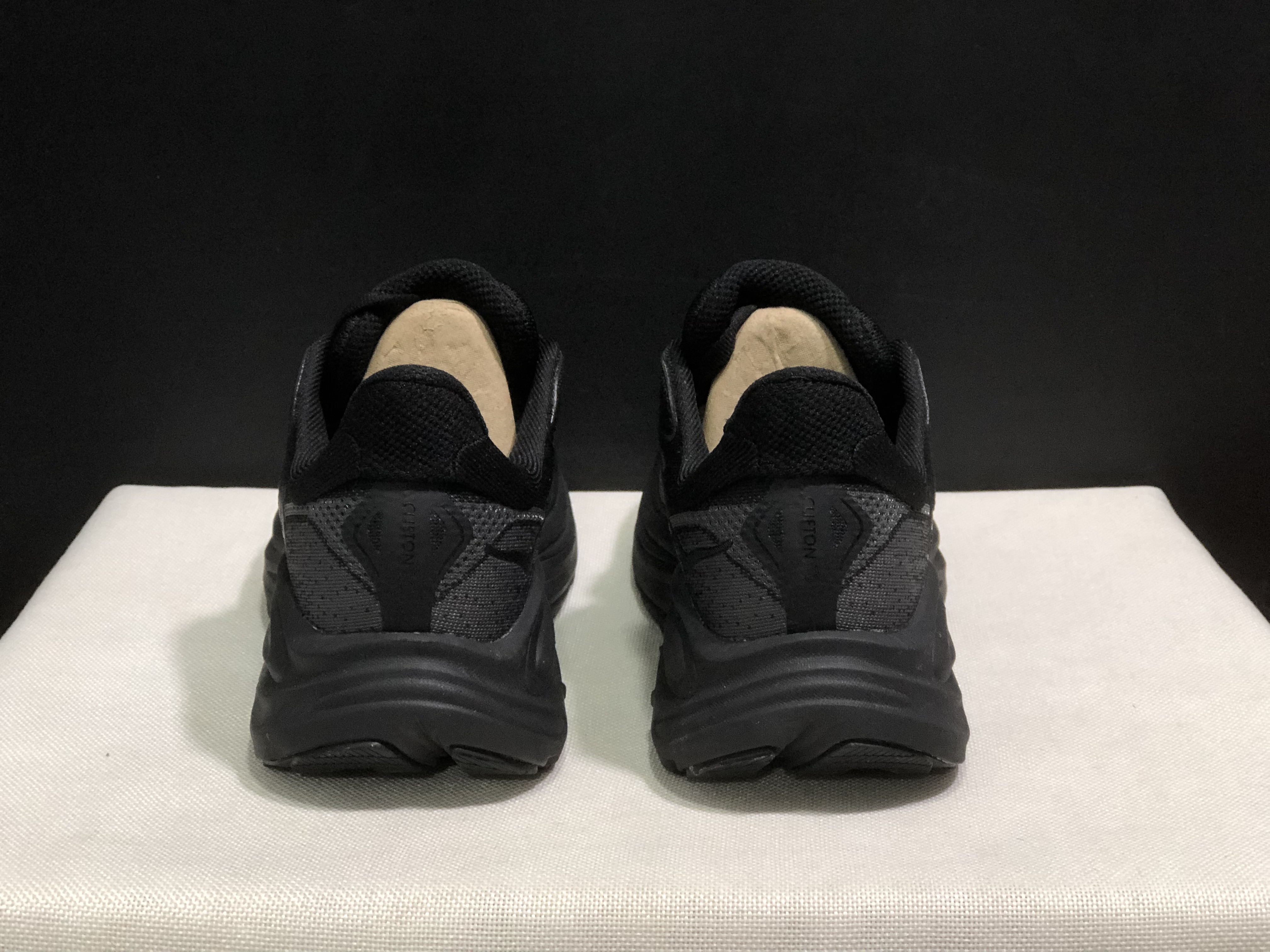 Hoka One One Clifton 10 Fashion Shoes Sneakers Black