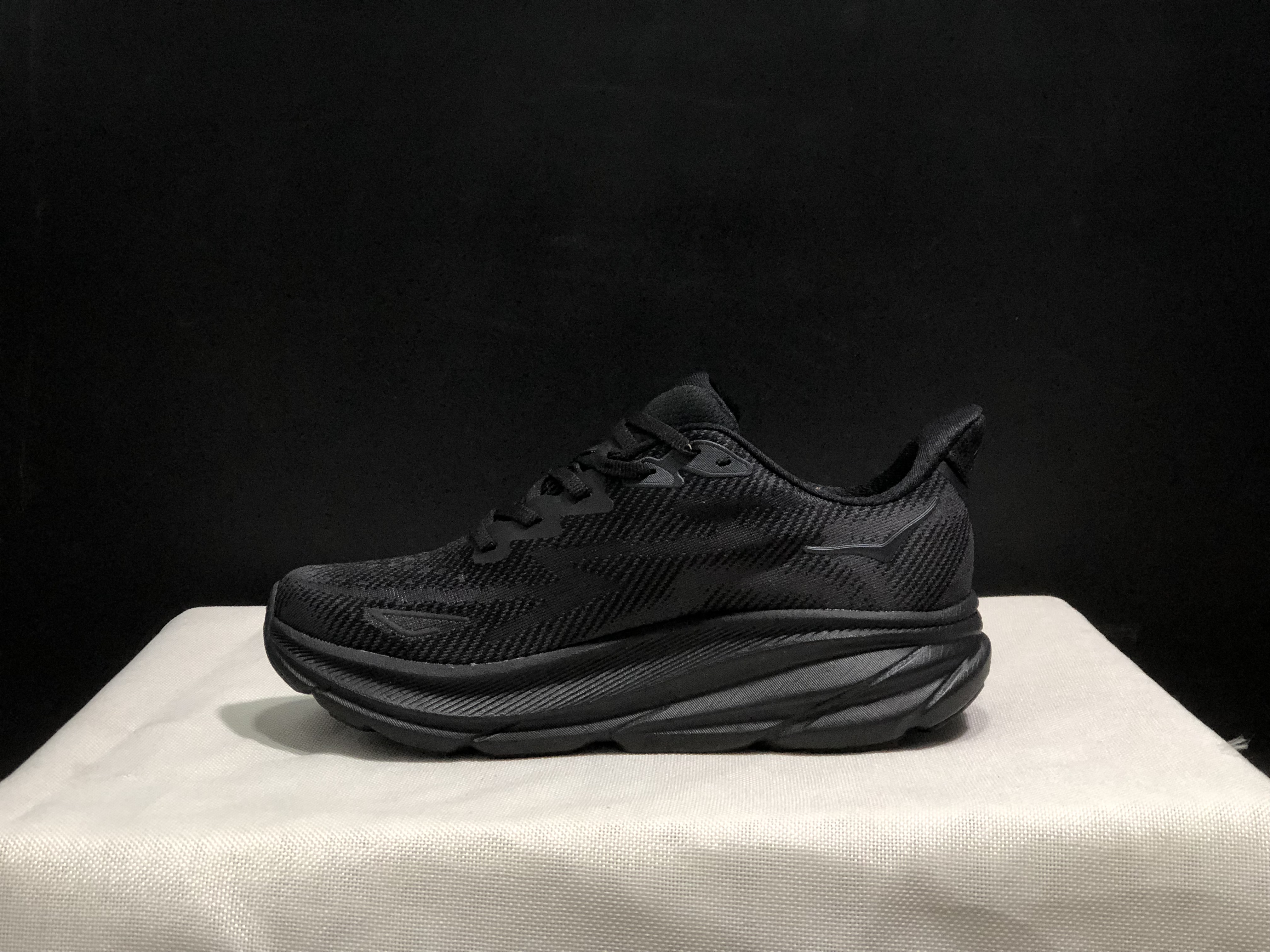 Hoka One One Clifton 9 Black Running Shoes Athletic Shoes Sneakers