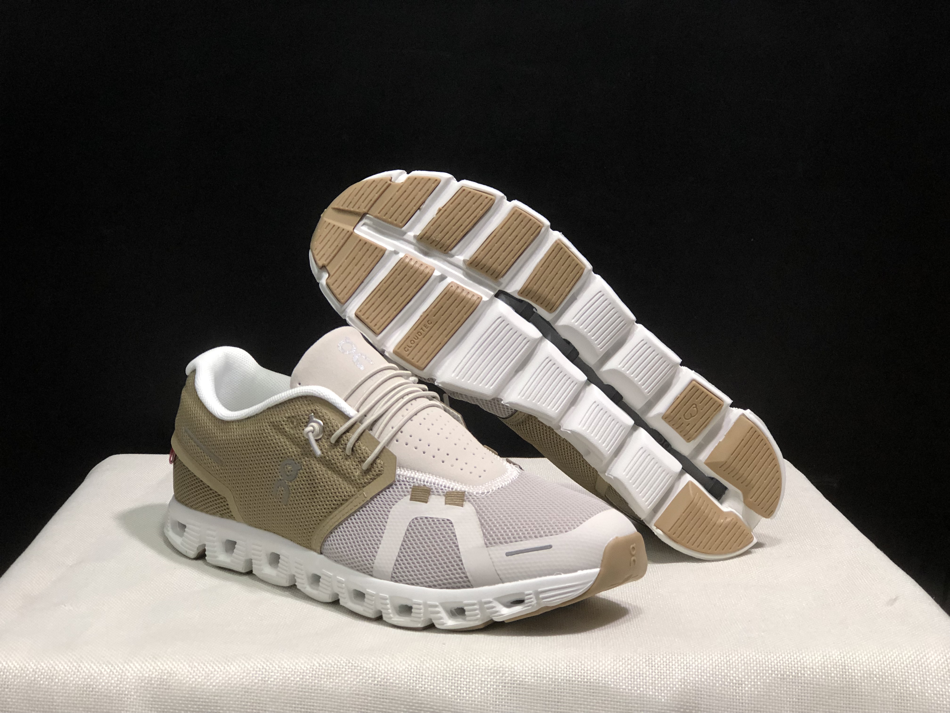 On Running Cloud 5 Lightweight Running Shoes Yellow Tan