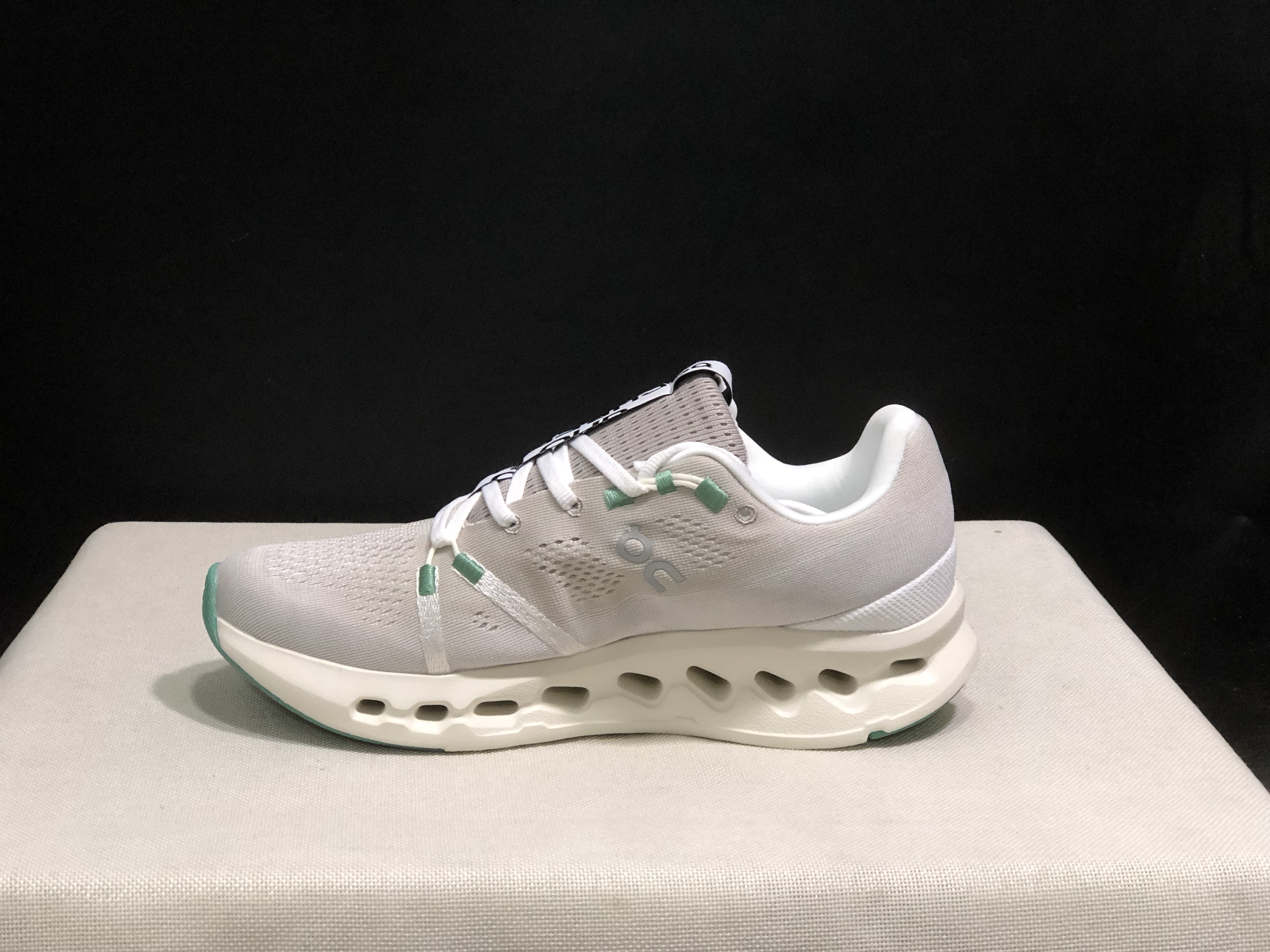 On Running Cloudsurfer Training Anti-Slip Running Shoes Khaki/Iovry