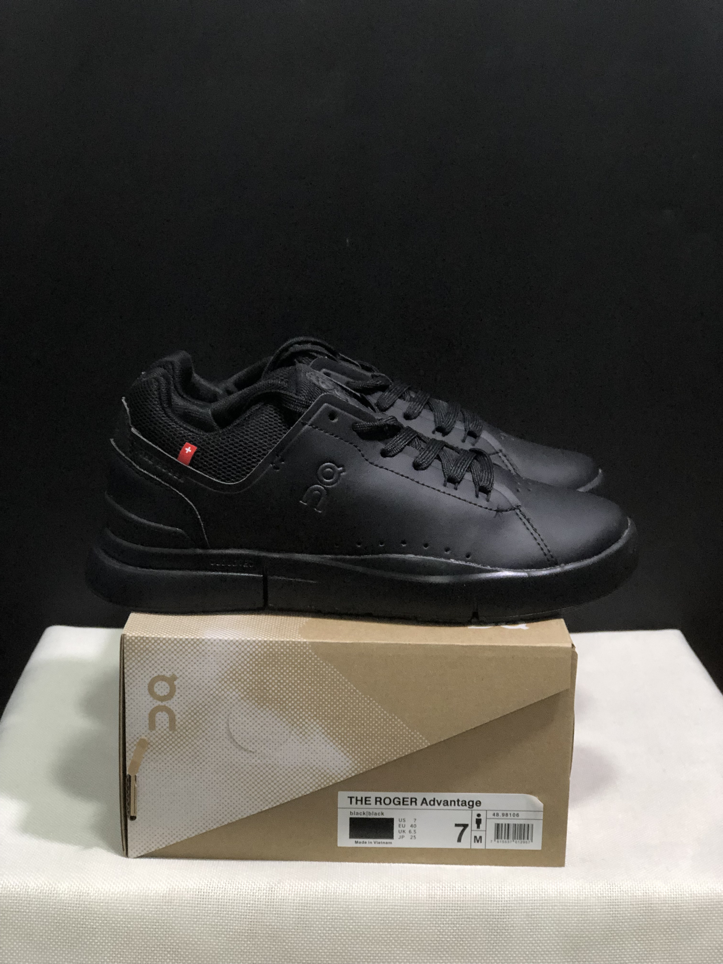 On Running The Roger Spin Board Shoes All Black