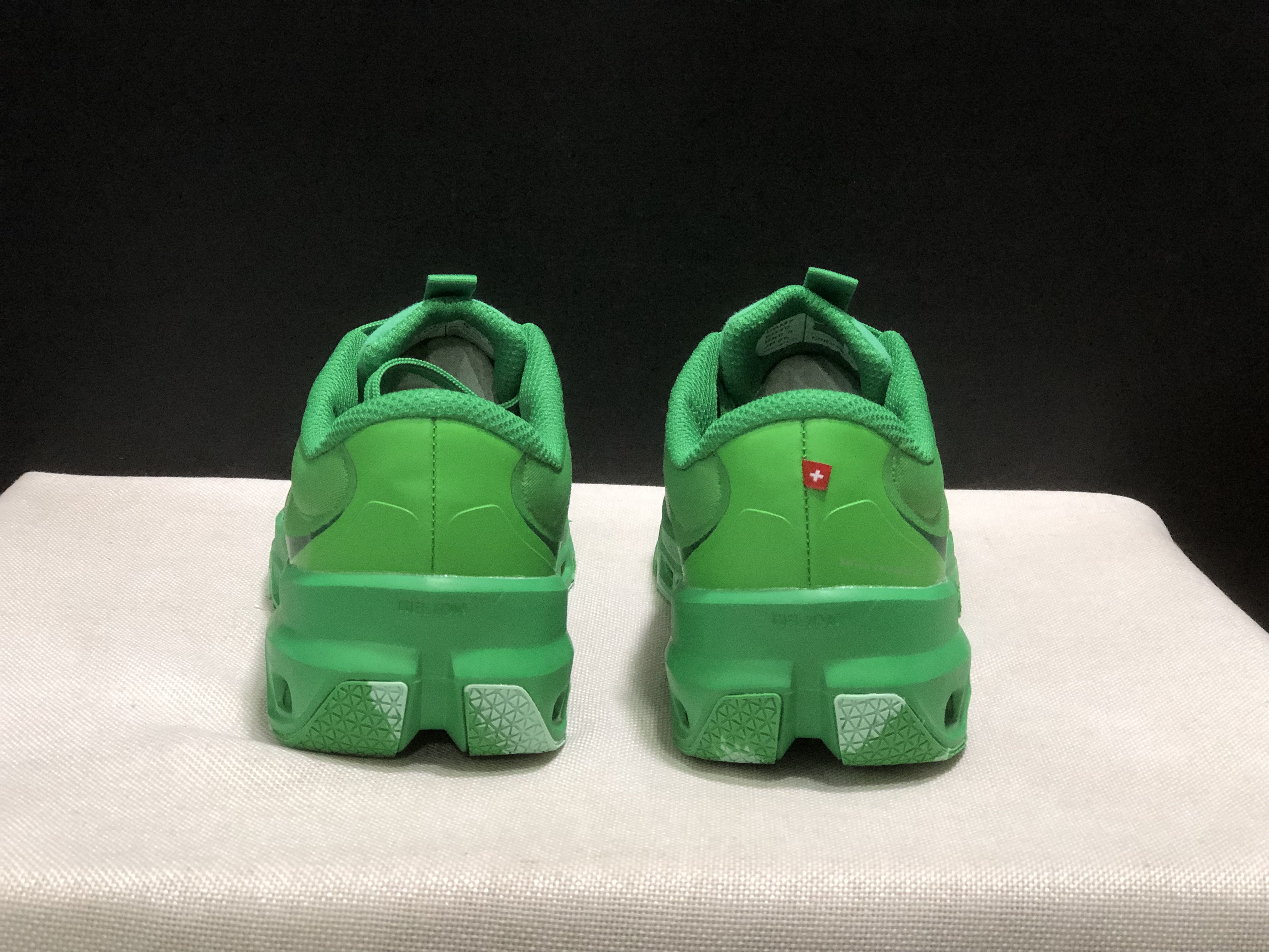 LOEWE x On Running Cloudventure 2.0 Running Shoes Co-Signed Edition Green
