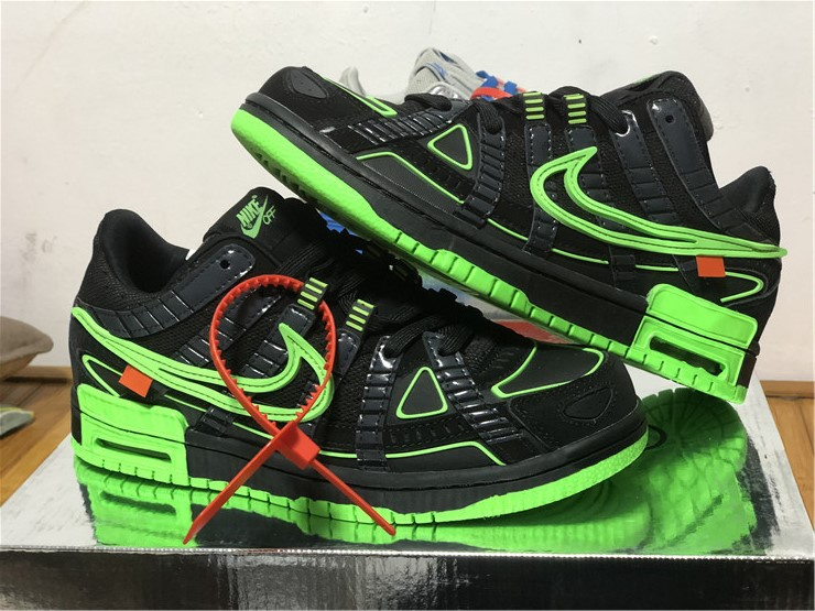 Nike Air Rubber Dunk Off-White Green Strike Sneakers