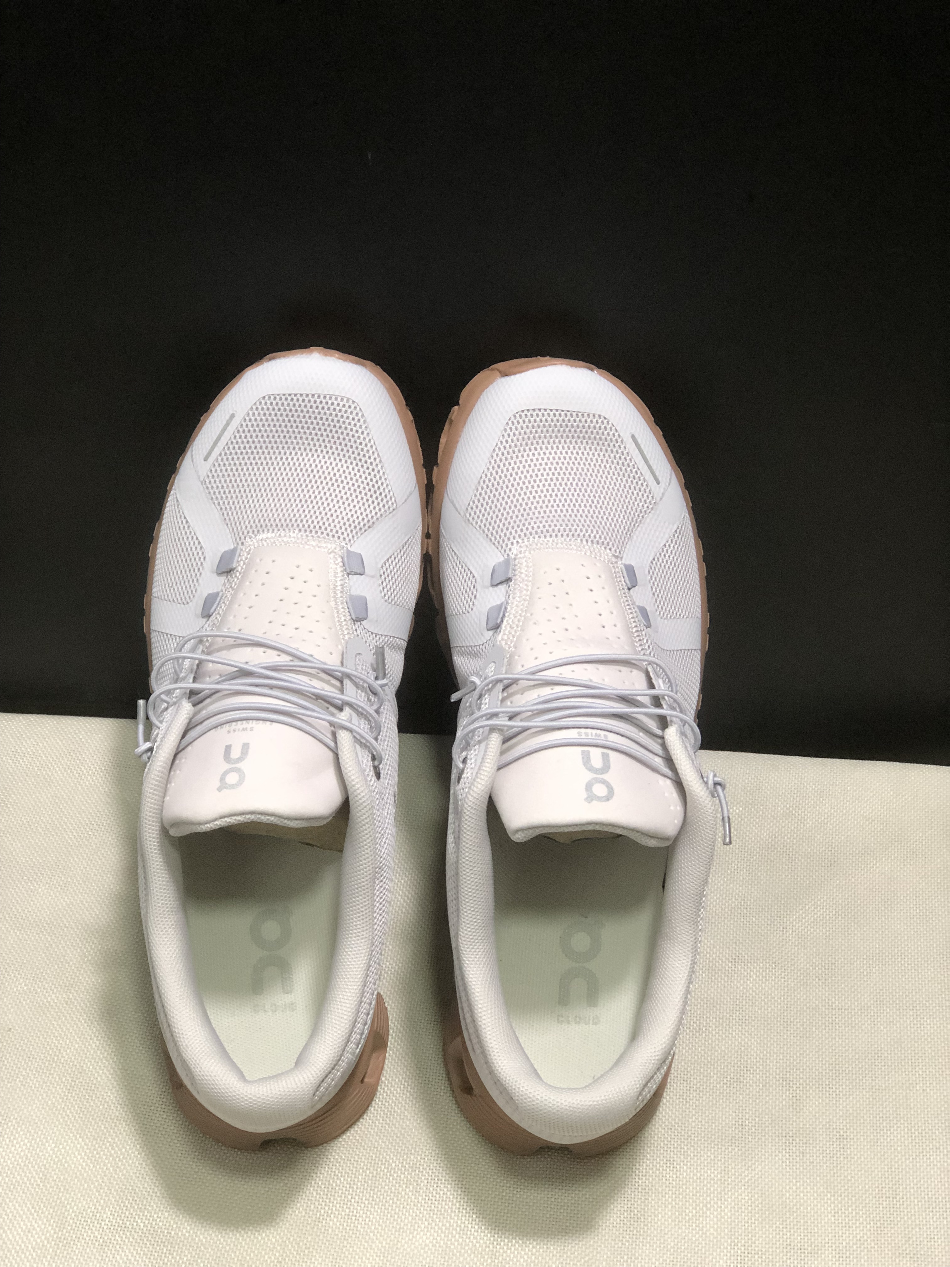 On Running Cloud 5 Lightweight Running Shoes Mist White/Brown