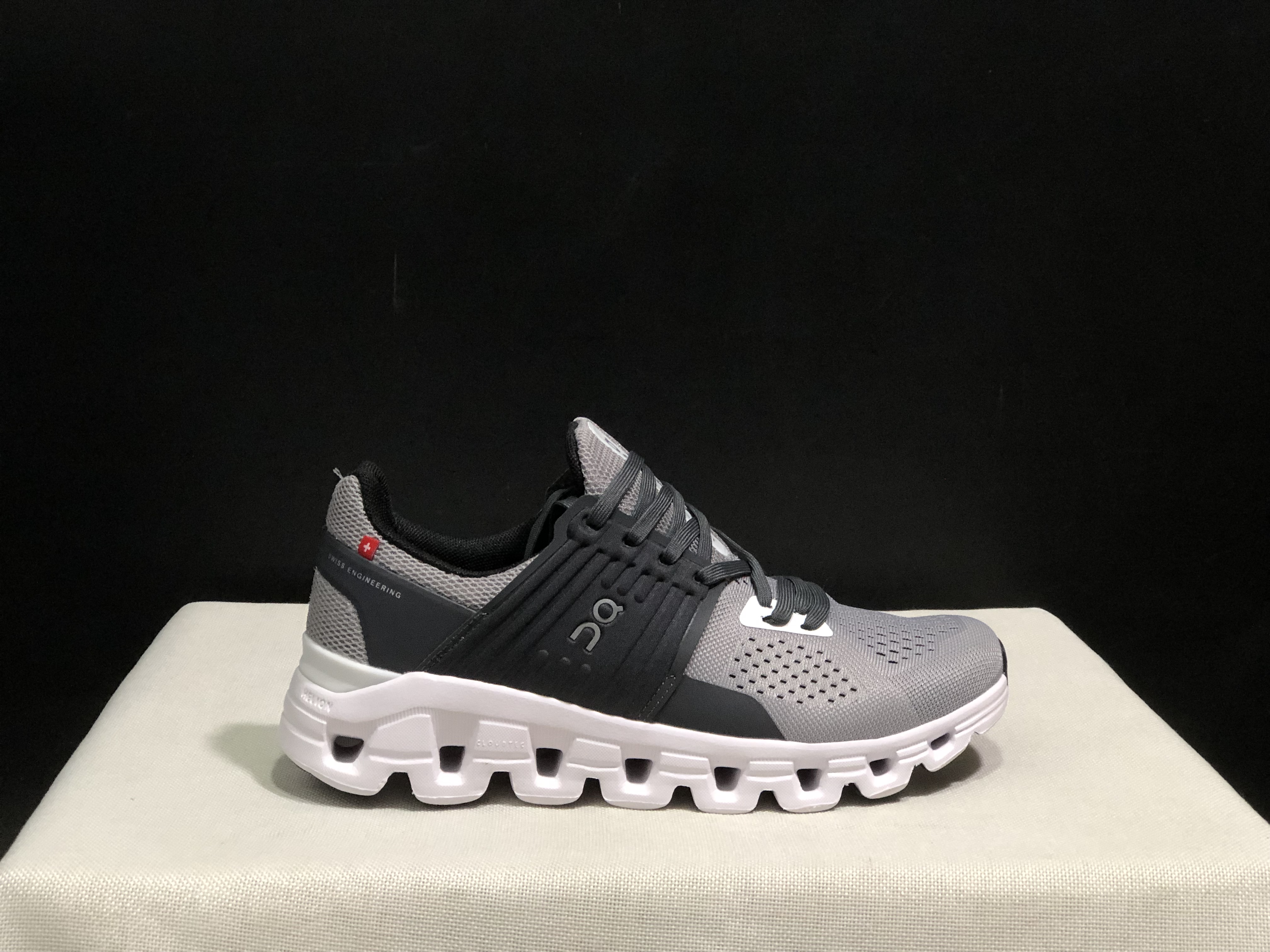 On Running Cloudswift Cushioning Running Shoes Grey/Black