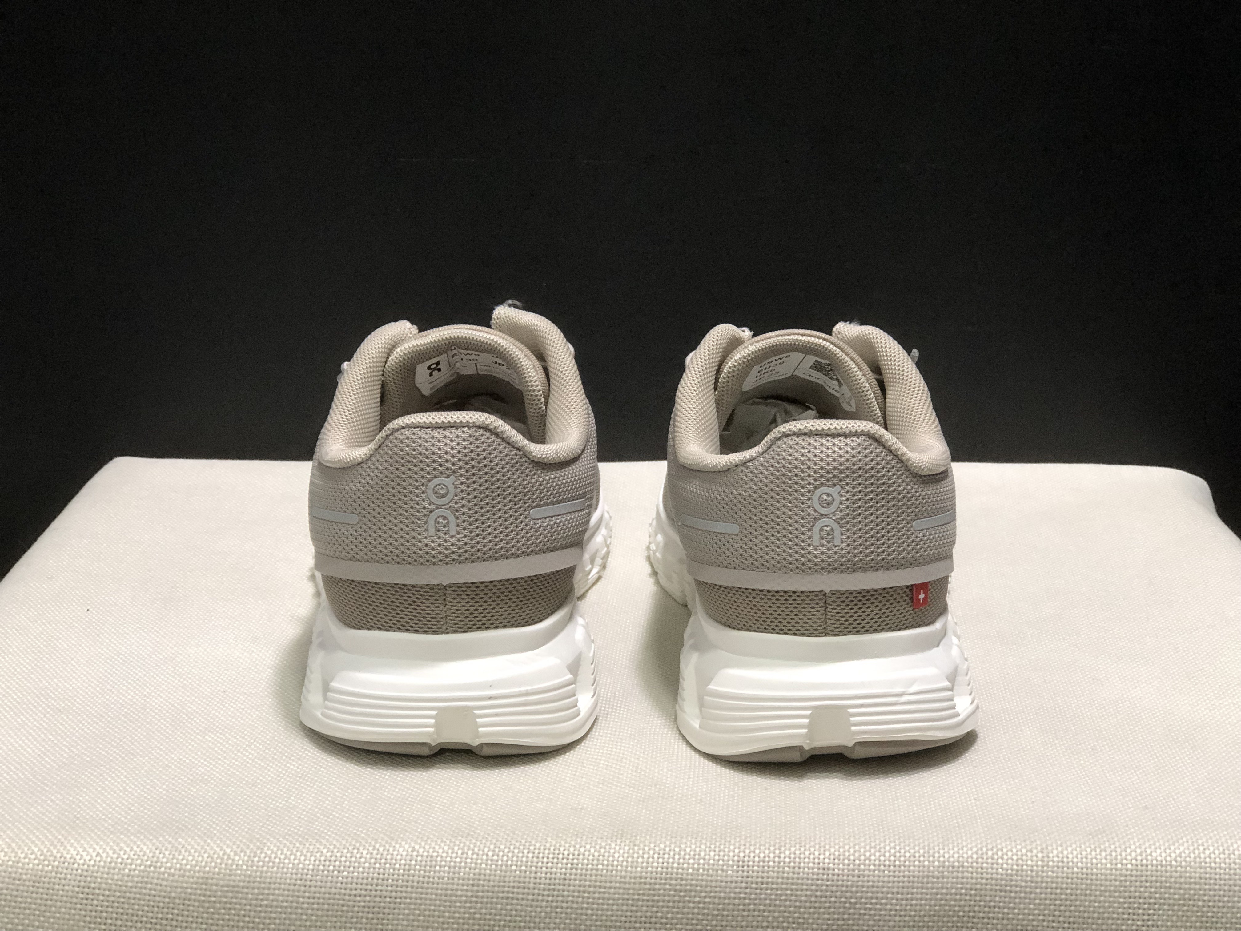 On Running Cloud 6 Casual Life Shoes Grayish-Brown