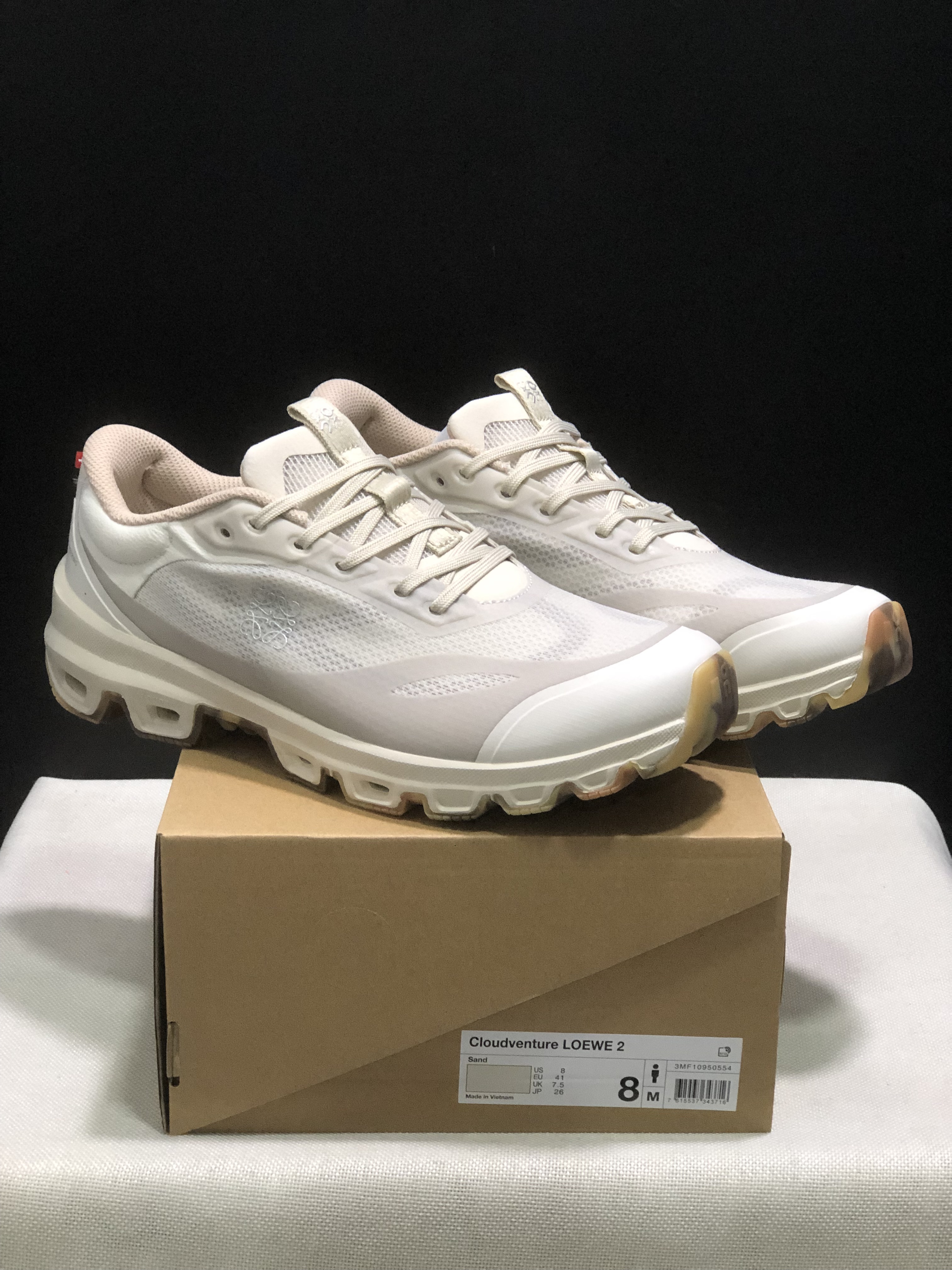 LOEWE x On Running Cloudventure 2.0 Running Shoes Co-Signed Edition Sand