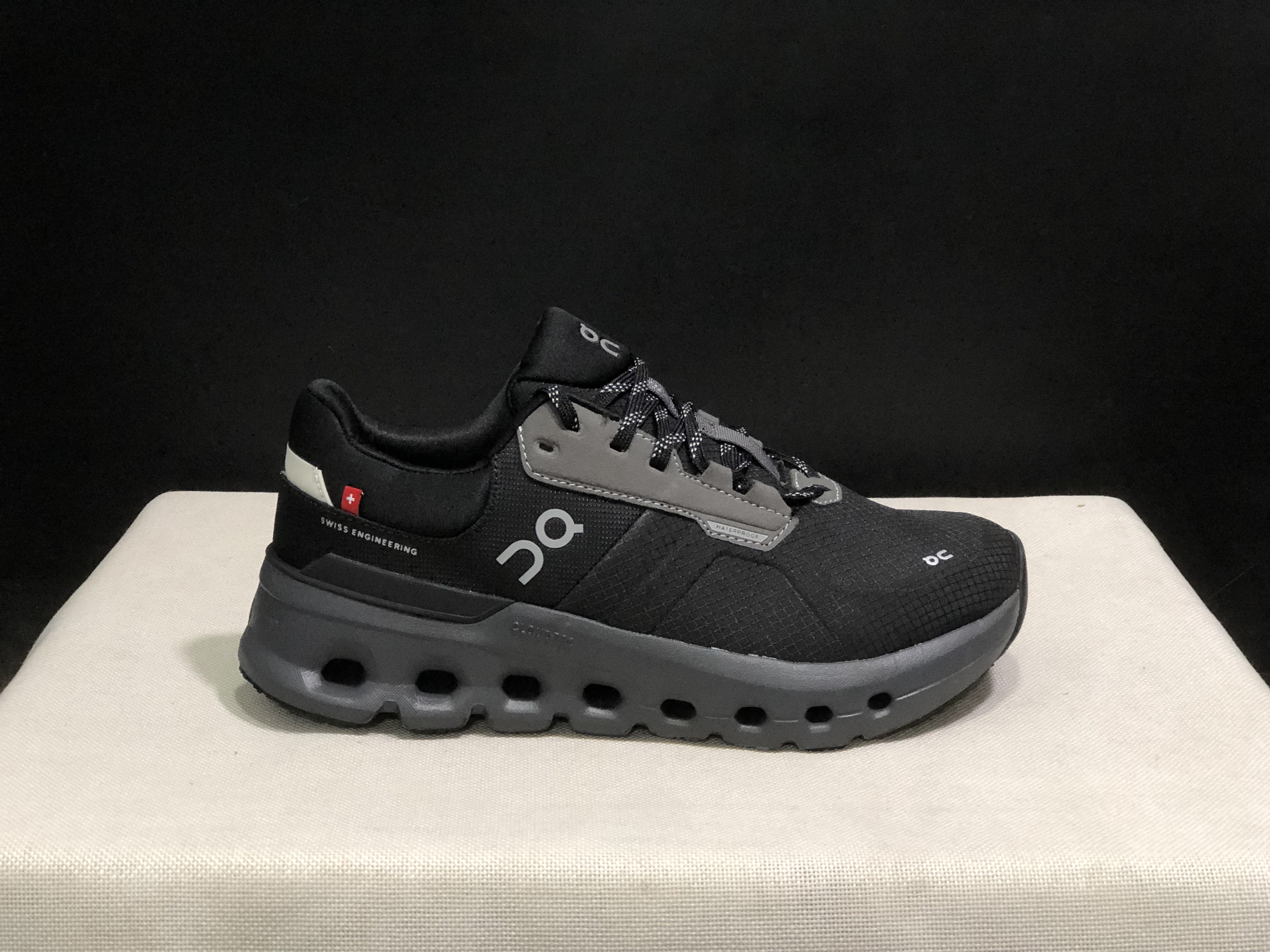 On Running Cloudrunner 2 Waterproof Casual Running Shoes Carbon Black