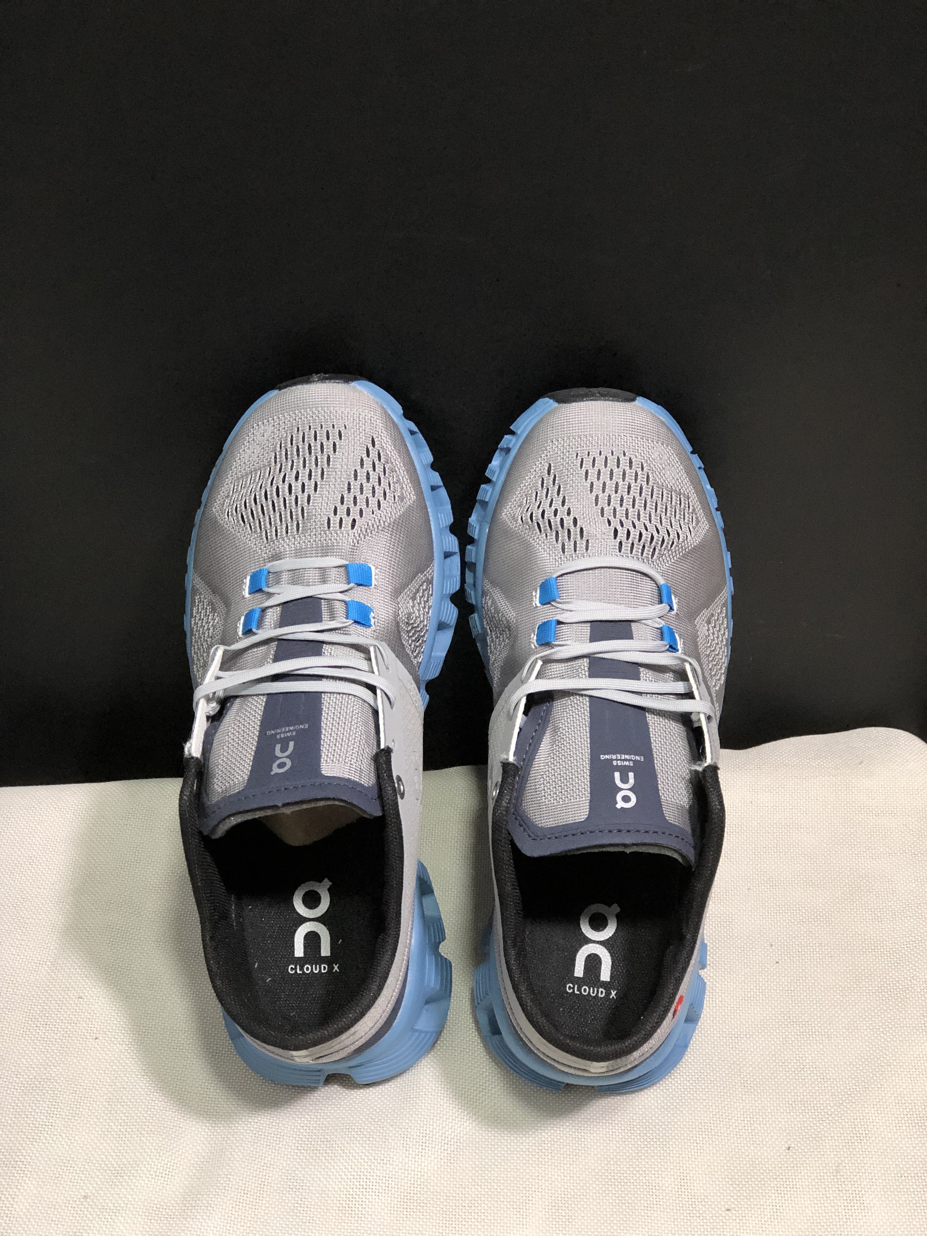 On Running Cloud X Lightweight Running Shoes Alloy/Niagara