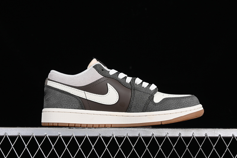 Nike Air Jordan 1 Low Snkrs Day Korea 2023 Brown Sole White Grey Sneakers