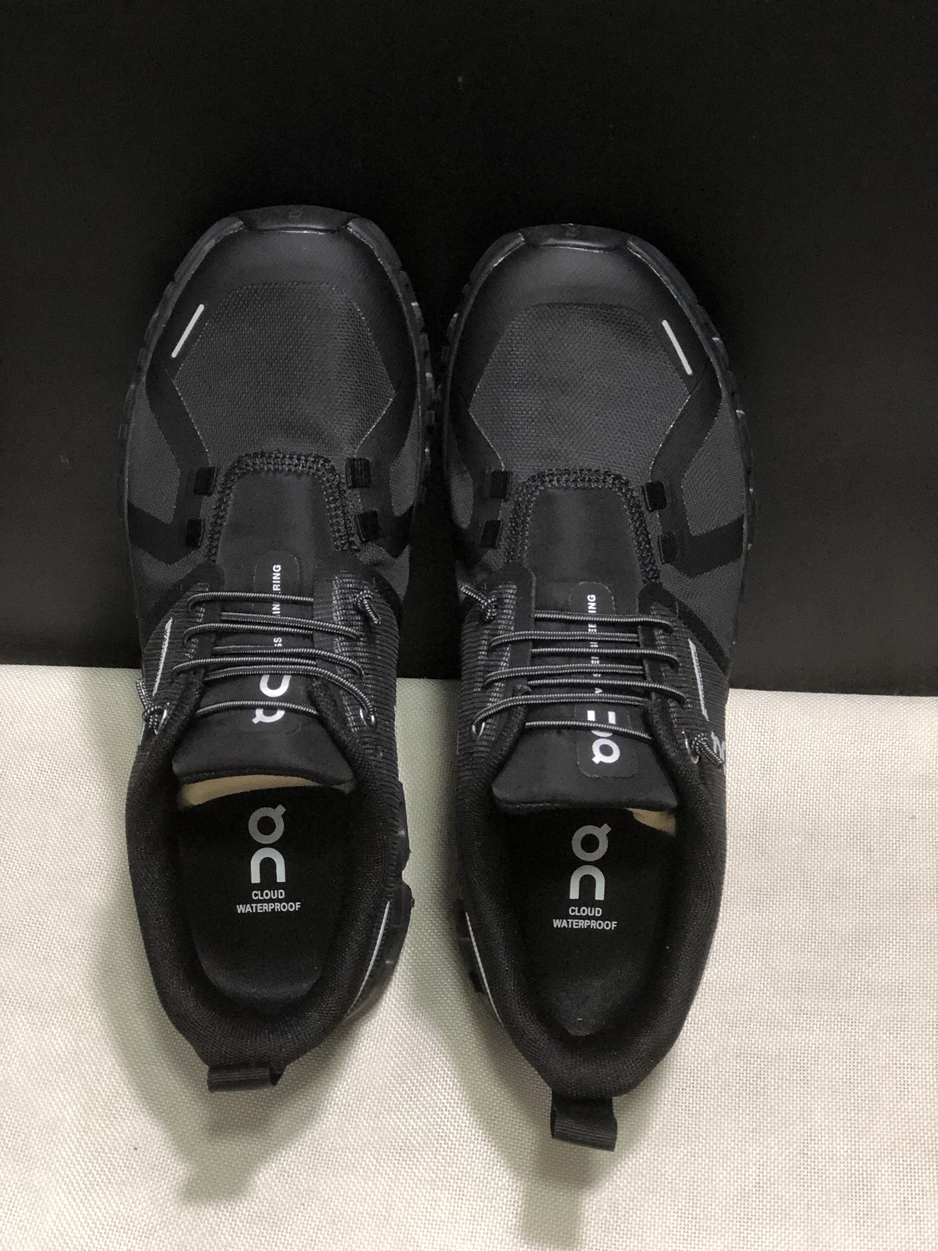 On Running Cloud 6 Life Casual Shoes Black