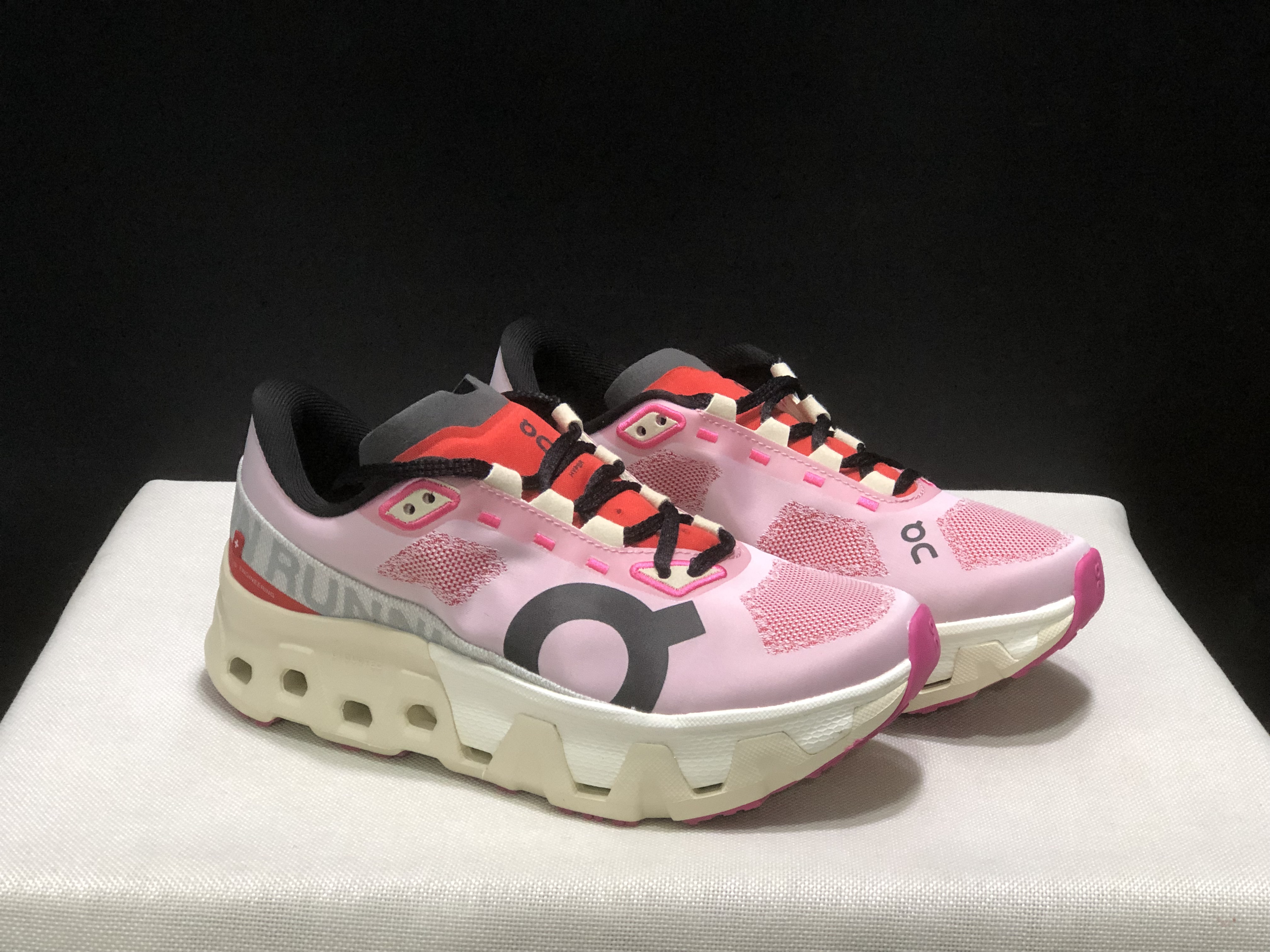 On Running Cloudmonster Hyper Running Shoes Pink/Cream