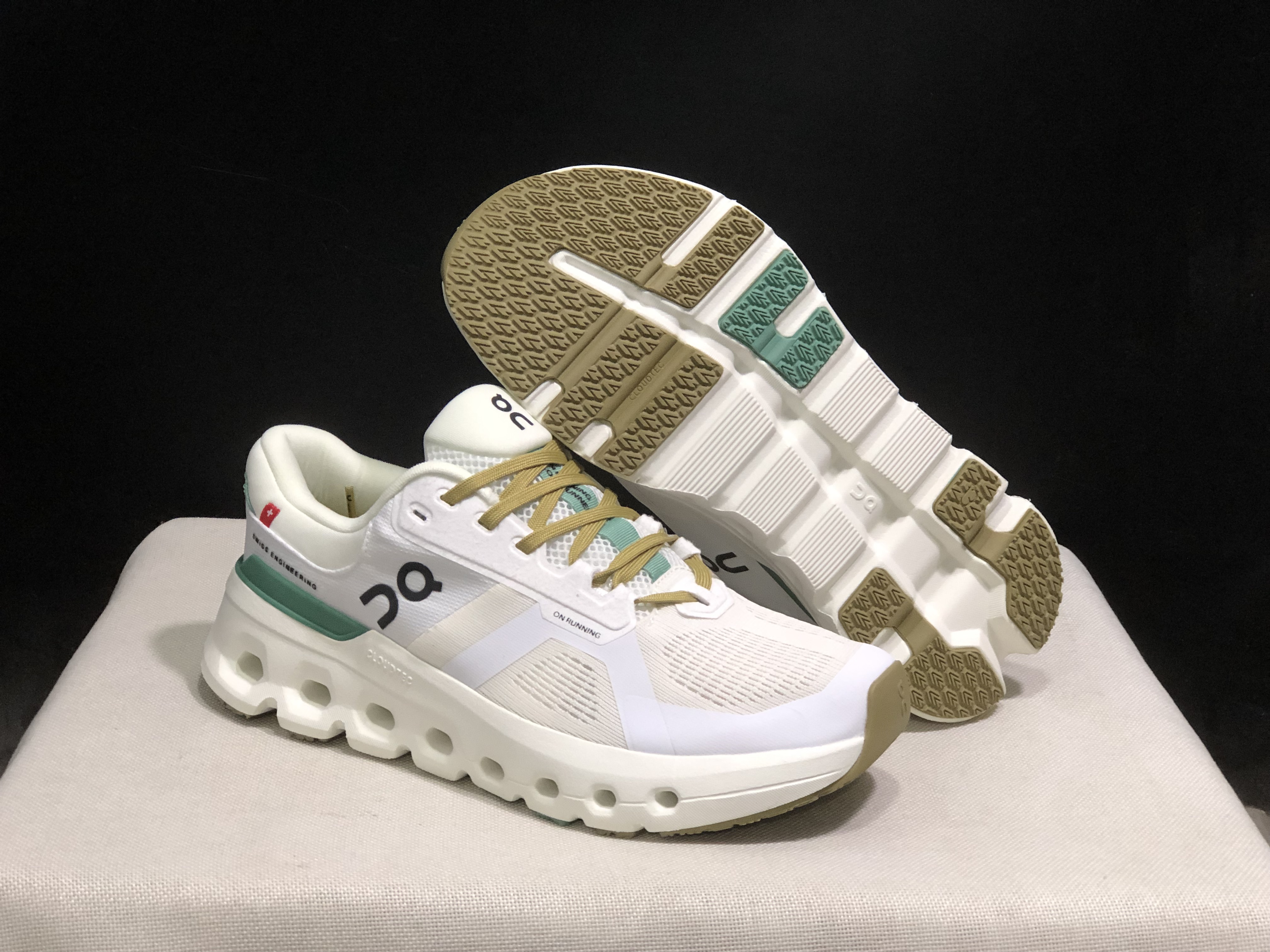 On Running Cloudrunner 2 Mesh Breathable Beige Running Shoes