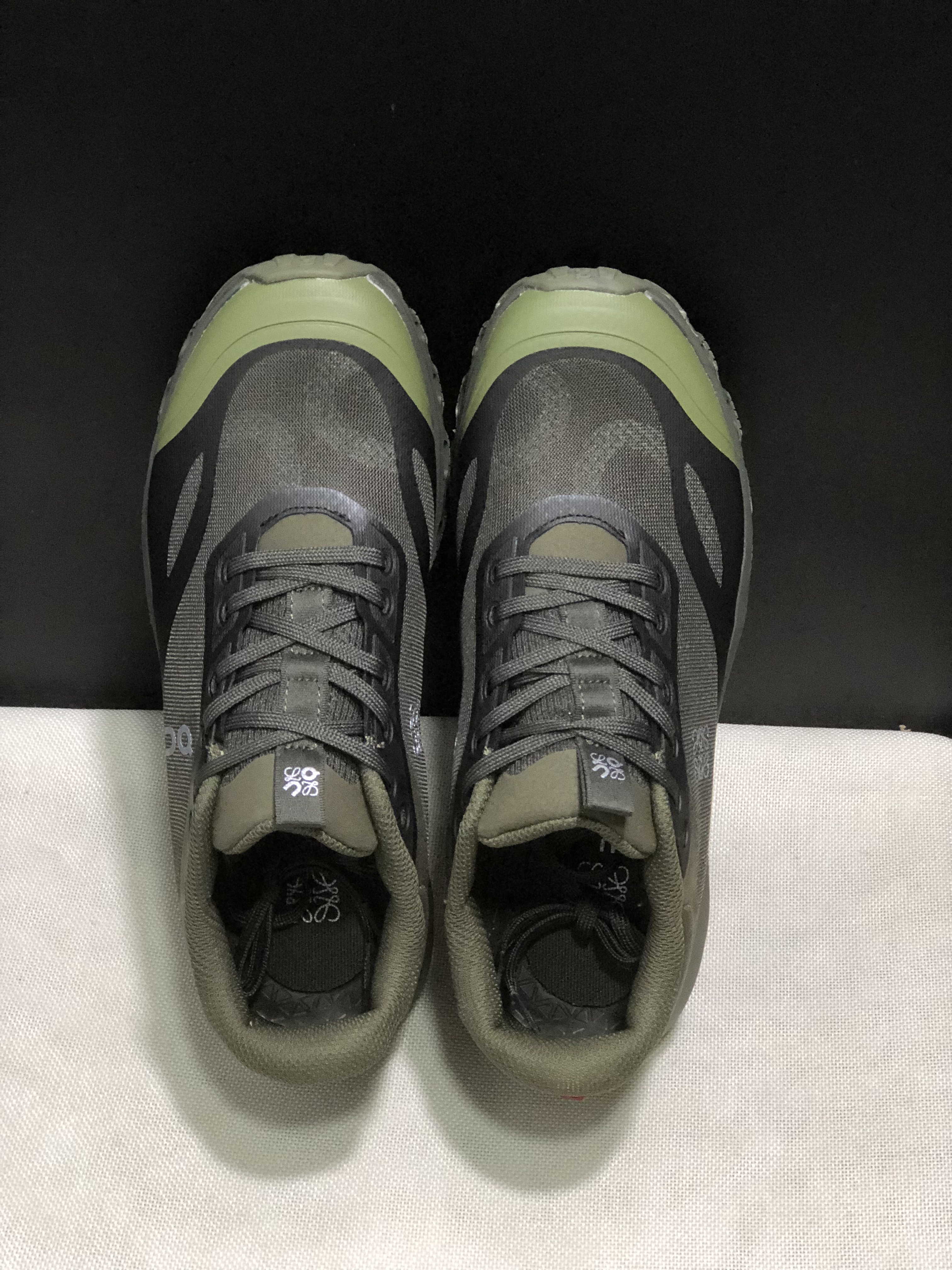 LOEWE x On Running Cloudventure 2.0 Running Shoes Co-Signed Edition Military Green/Black