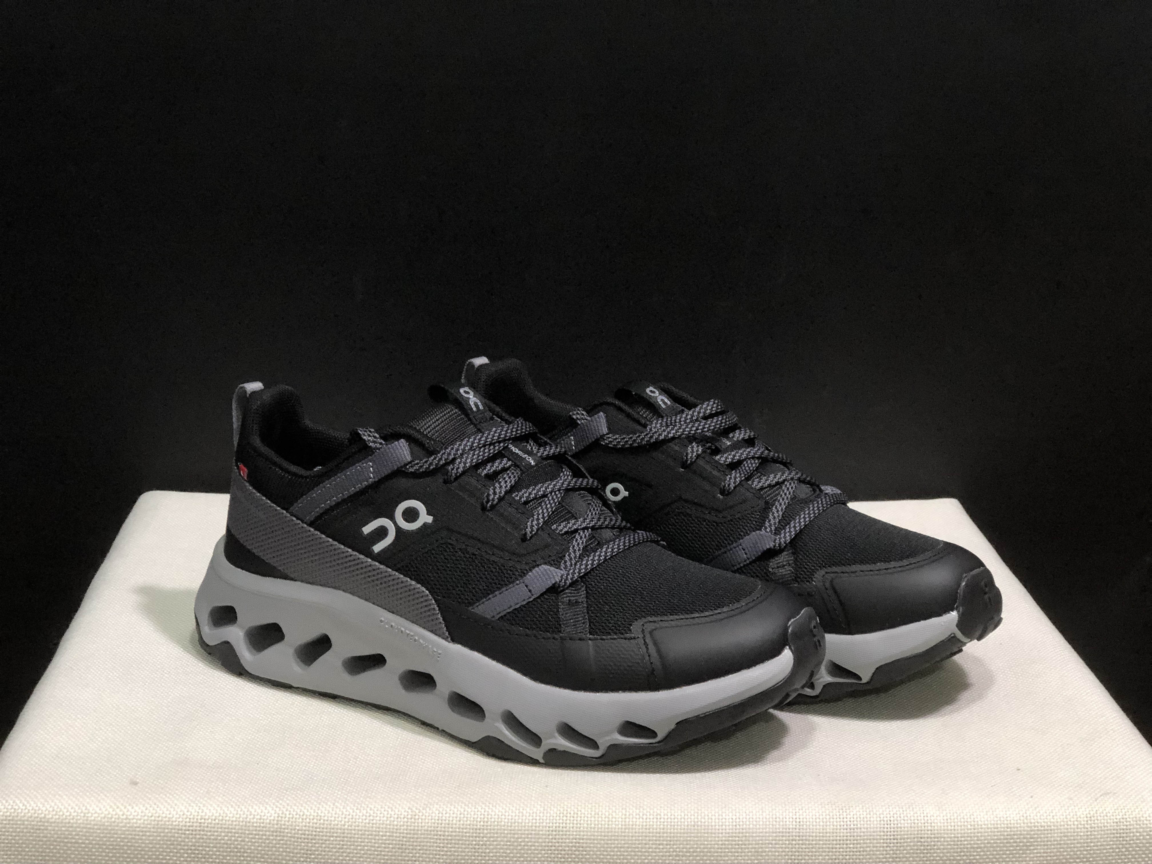 On Running Cloudhorizon Comfortable Hiking Shoes Black