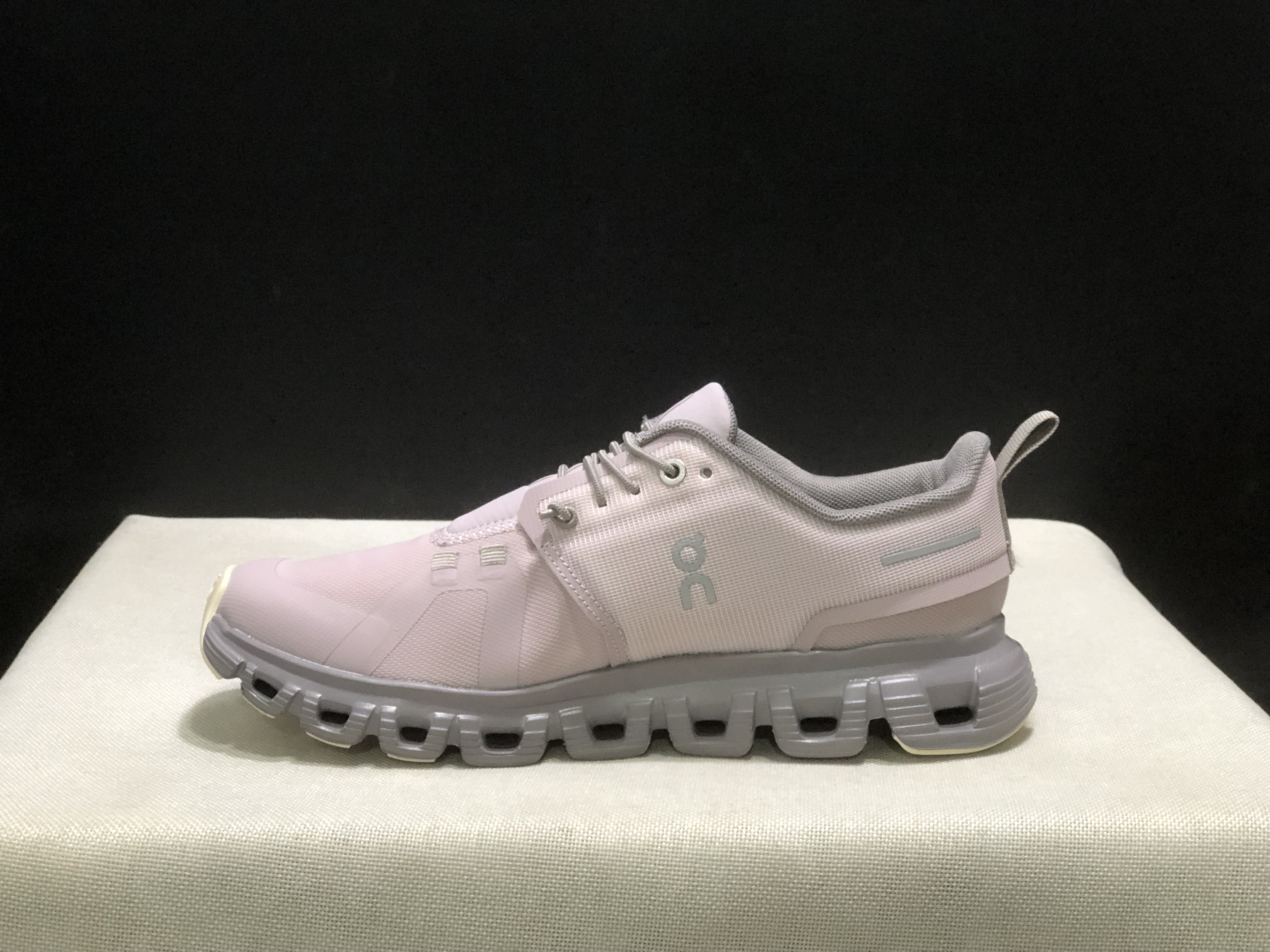 On Running Cloud 6 Mauve Casual Life Shoes