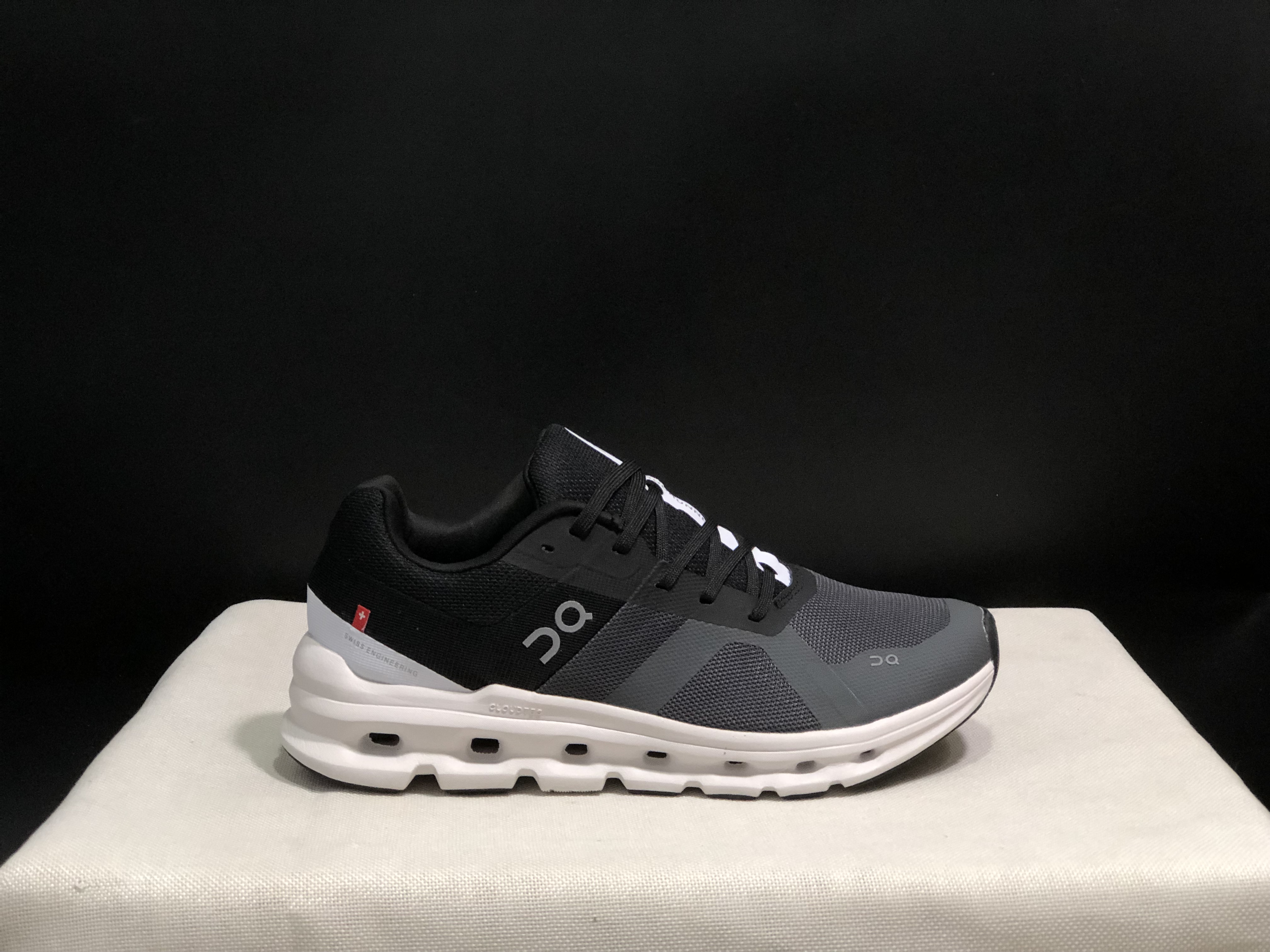 On Running Cloudrunner Anti-Slip Sports Running Shoes Black/Dark Grey