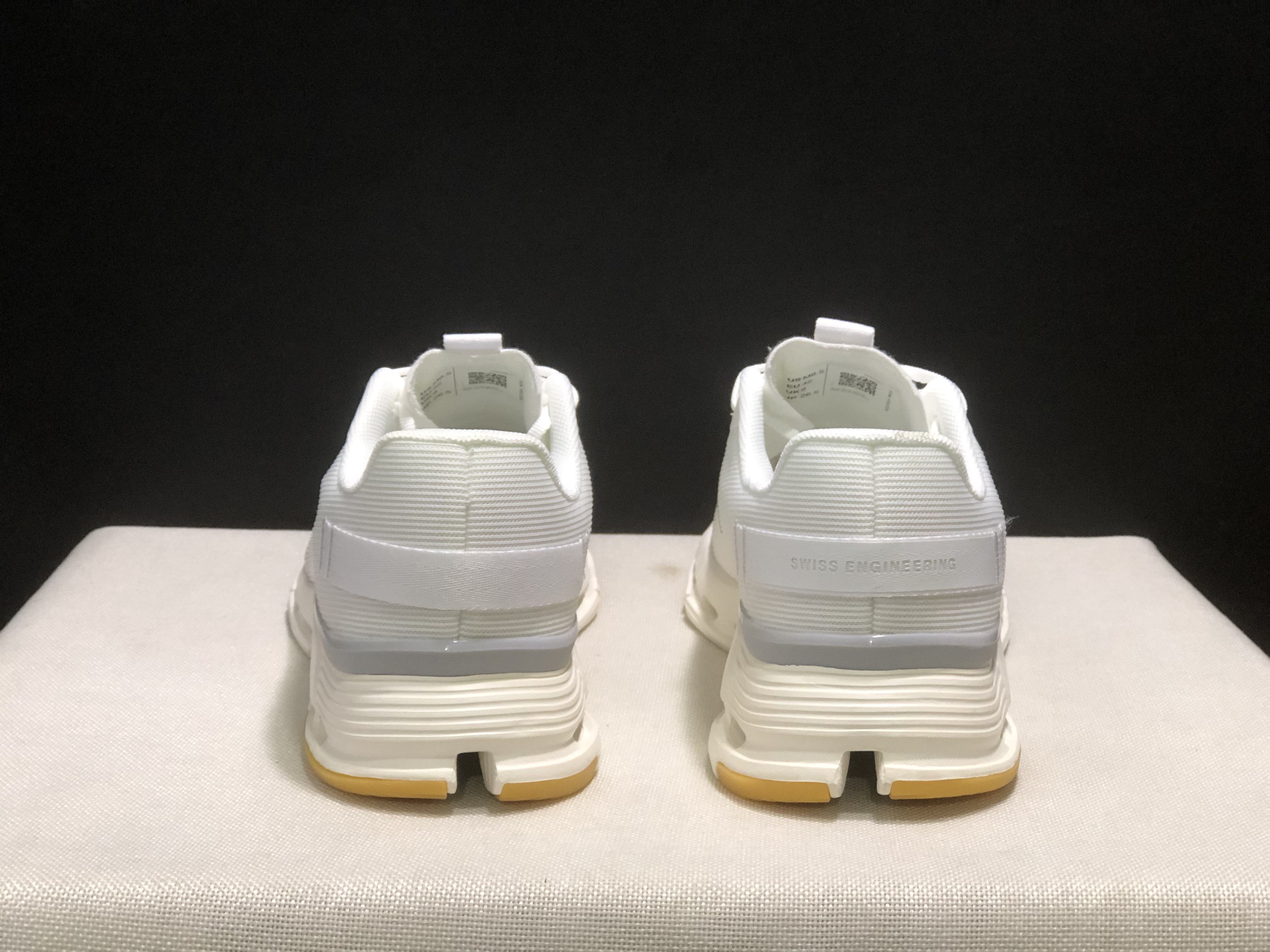 On Running Cloudnova Form 2 Fashionable Casual Running Shoes White/Ivory