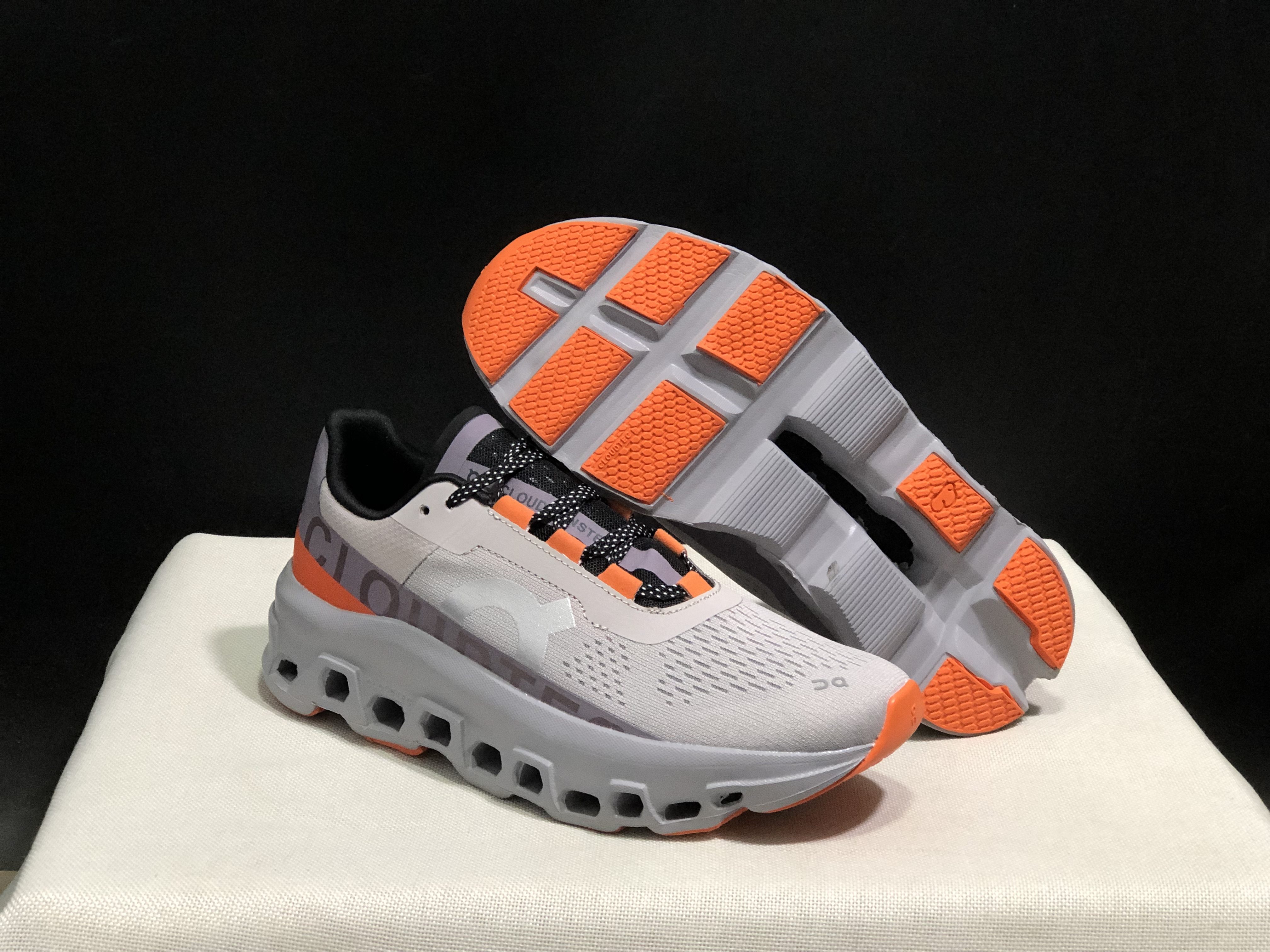 On Running Cloudmonster Anti-Slip Running Shoes Grey