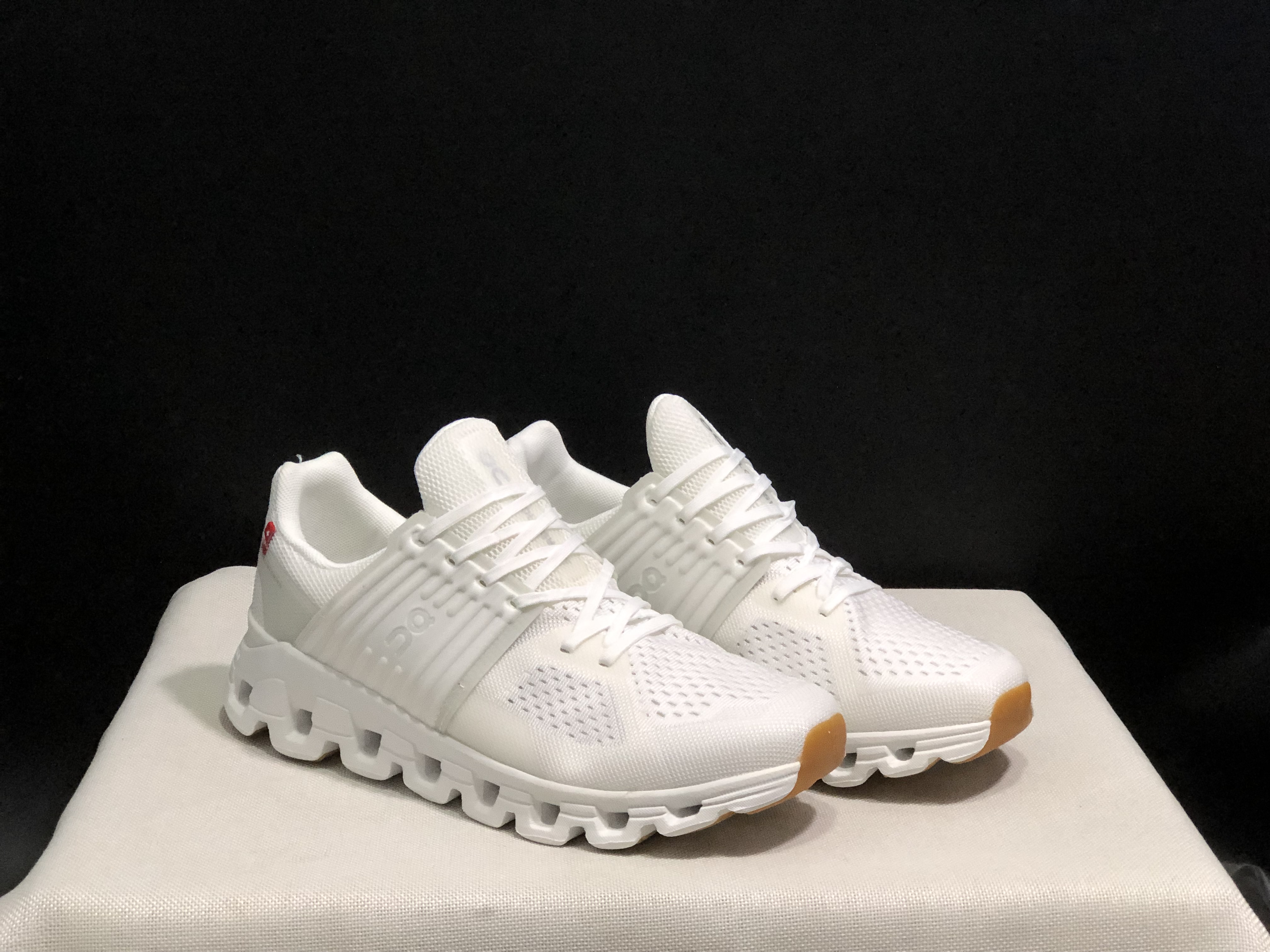 On Running Cloudswift Cushioning Running Shoes White