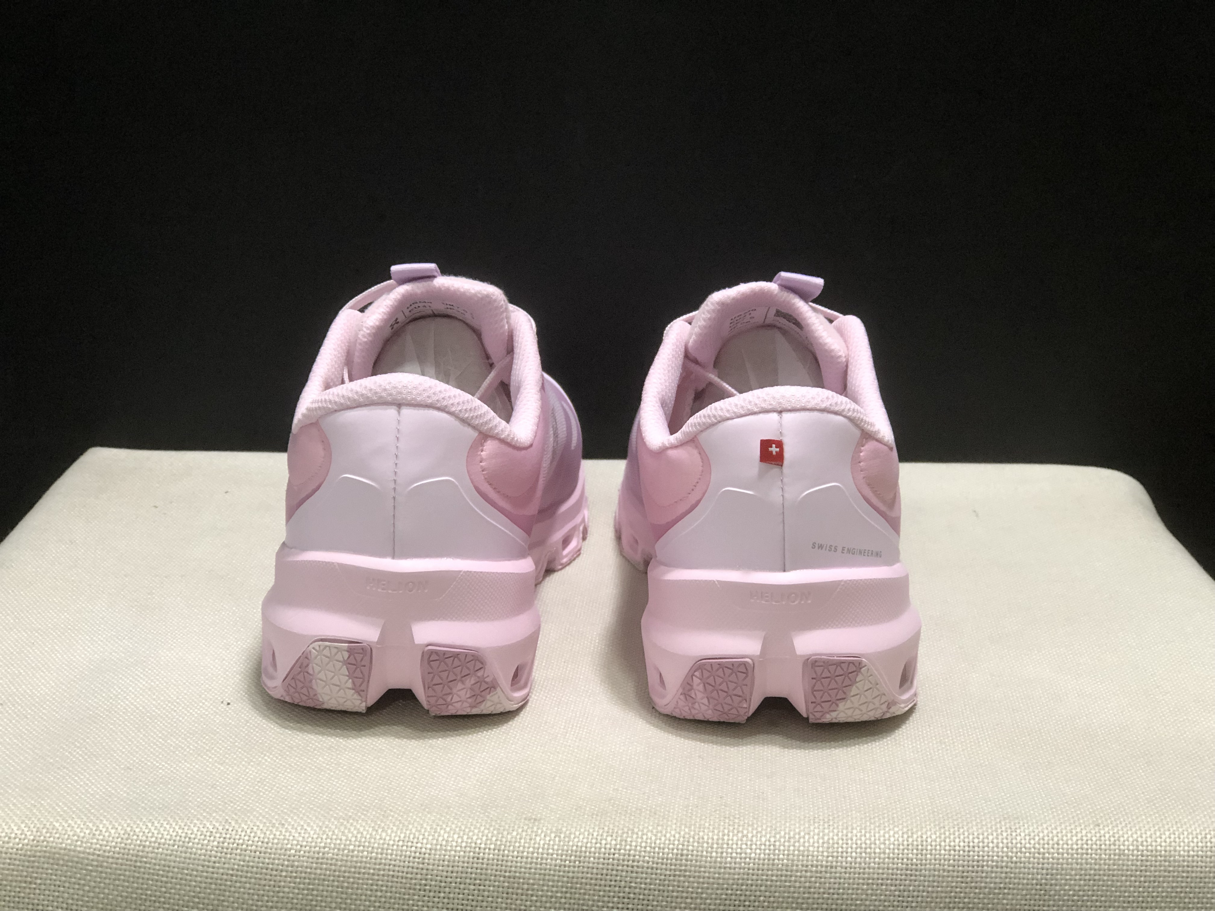 LOEWE x On Running Cloudventure 2.0 Running Shoes Co-Signed Edition Pale Pink