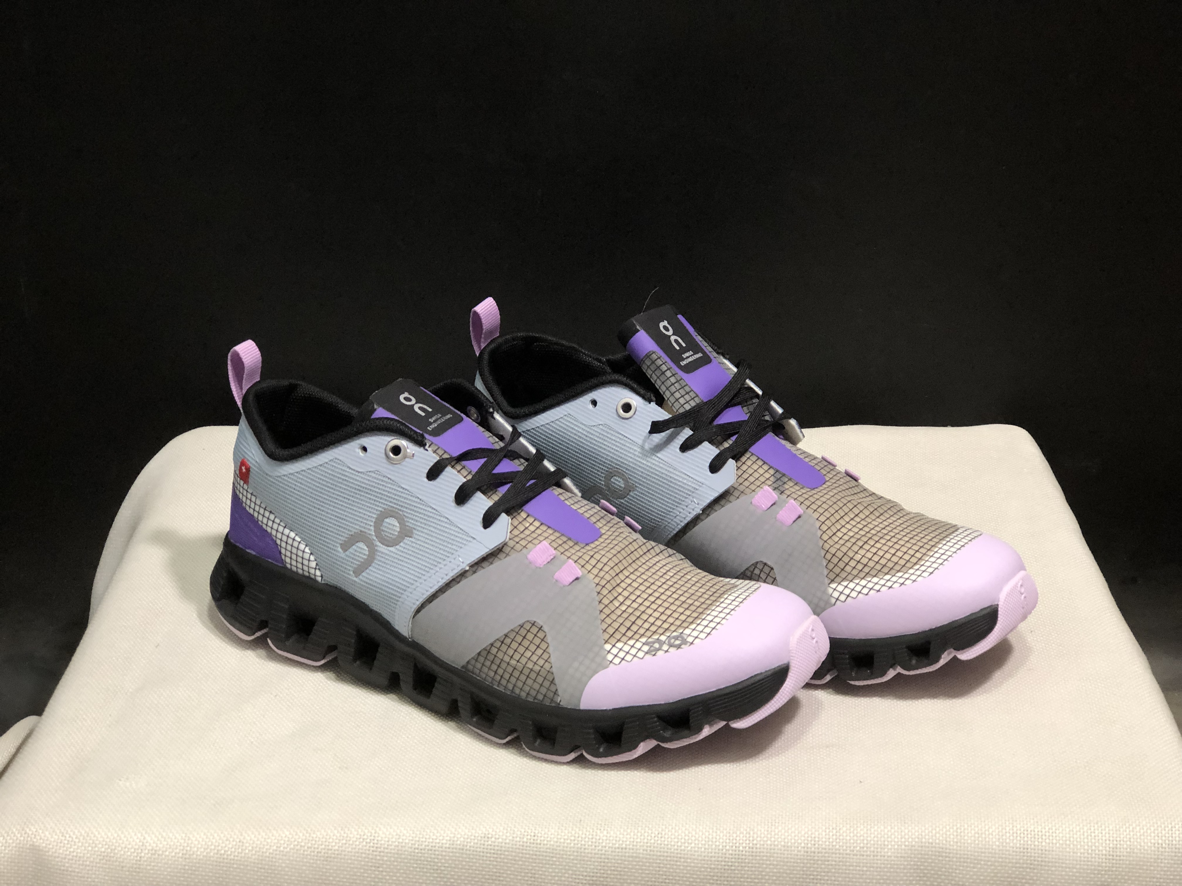 On Running Cloud X Shift Breathable And Shock-Absorbing Lightweight Running Shoes Grey/Light Purple